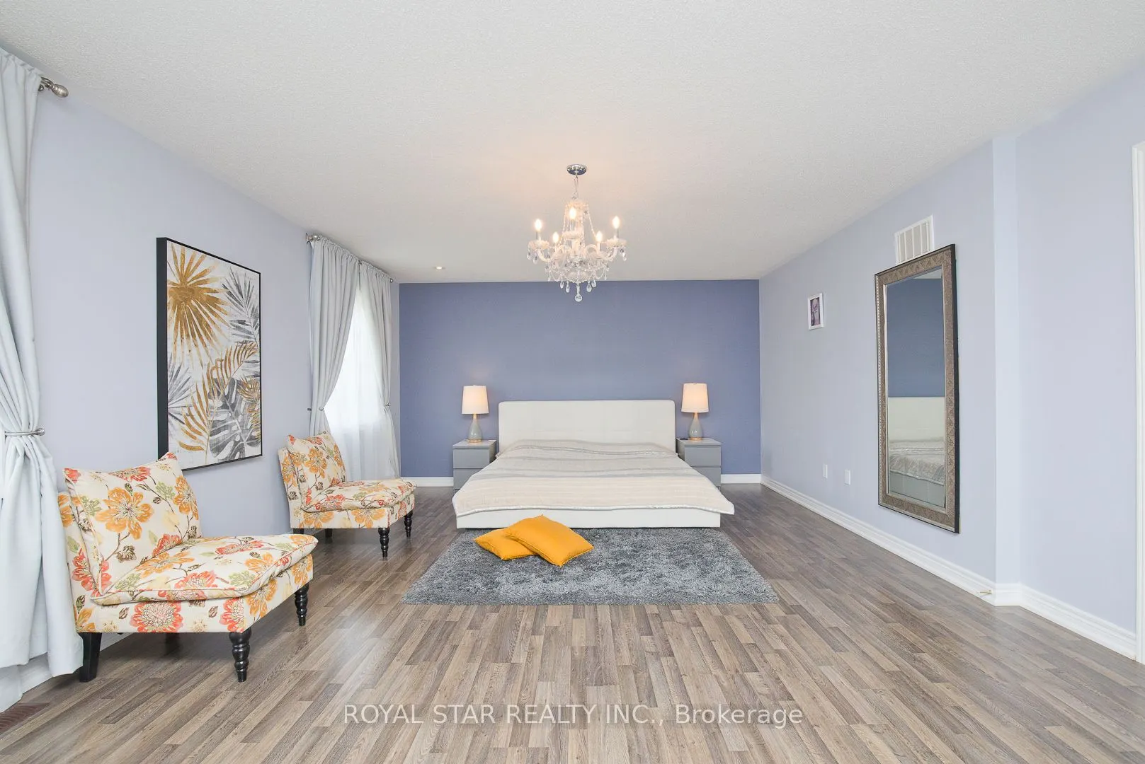 4 Berkwood Hollow
