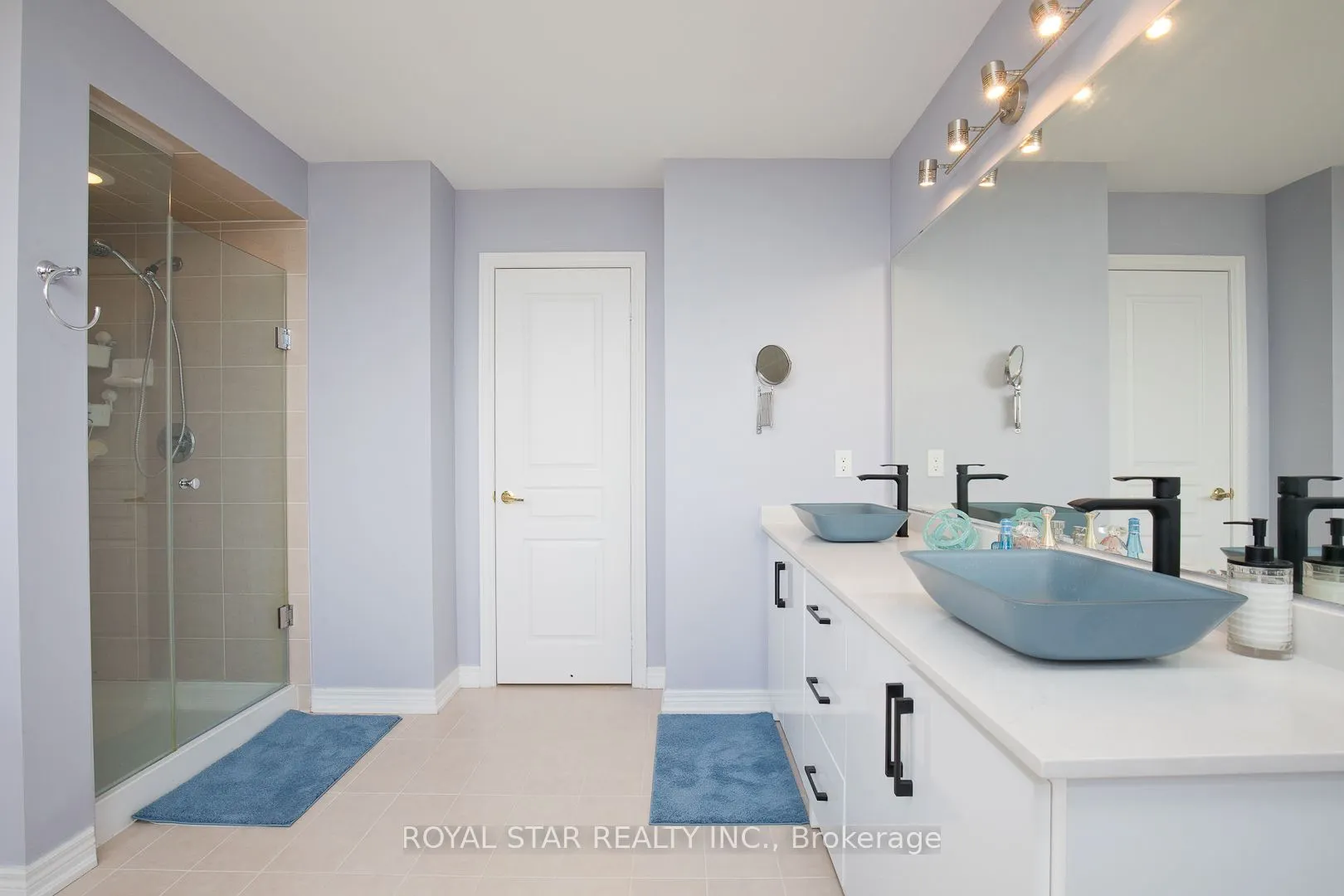 4 Berkwood Hollow