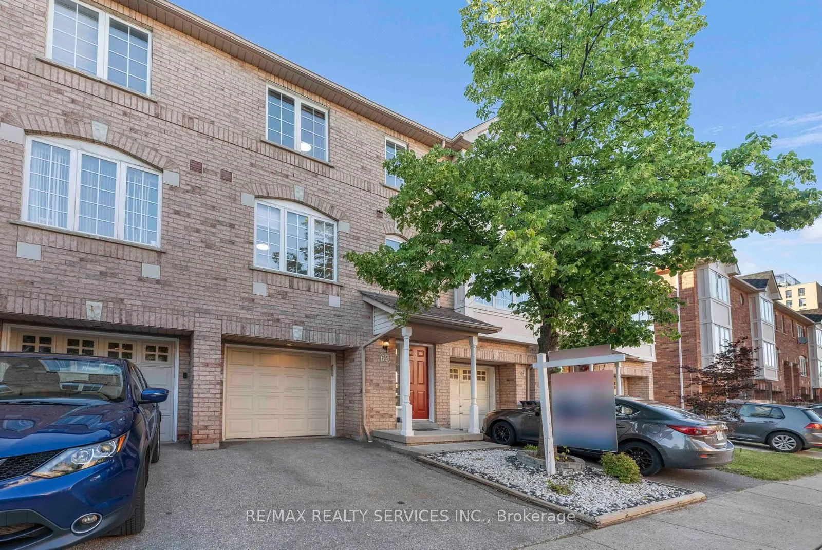 80 Acorn Place #69