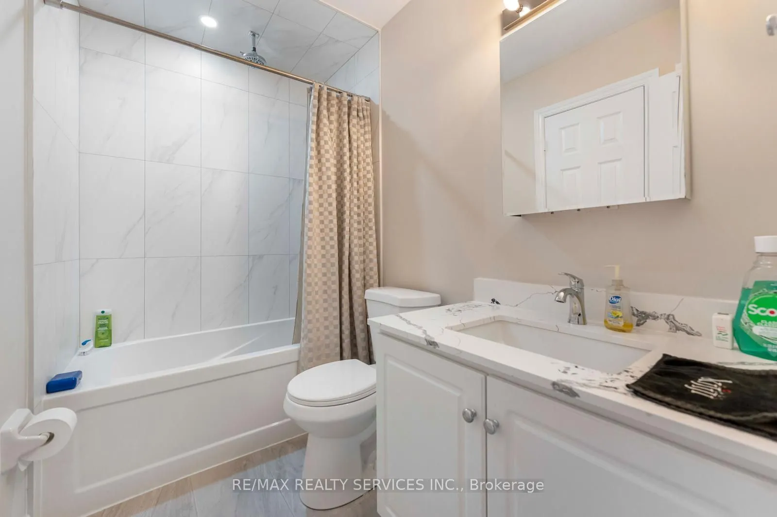 80 Acorn Place #69