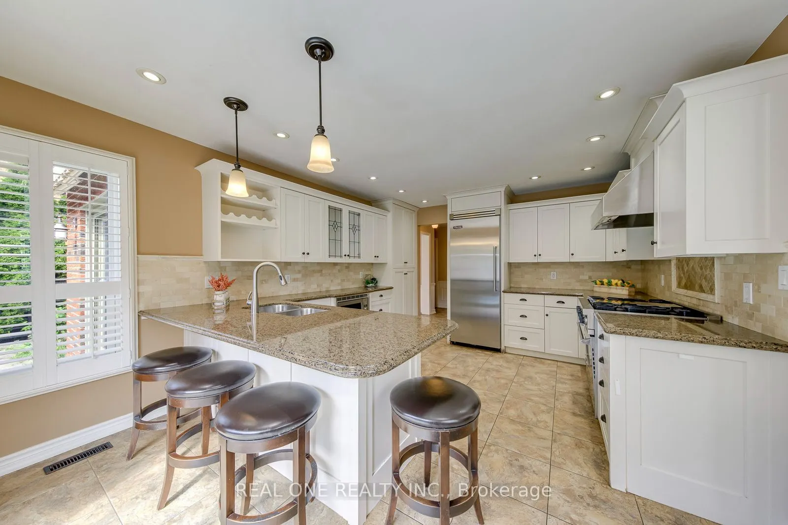 3944 Glamis Court