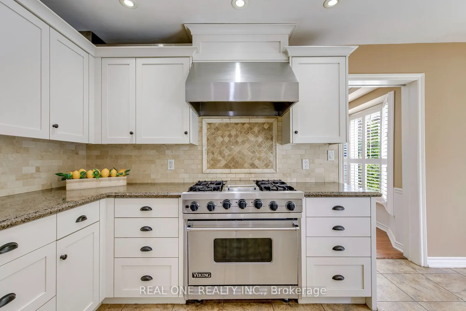 3944 Glamis Court