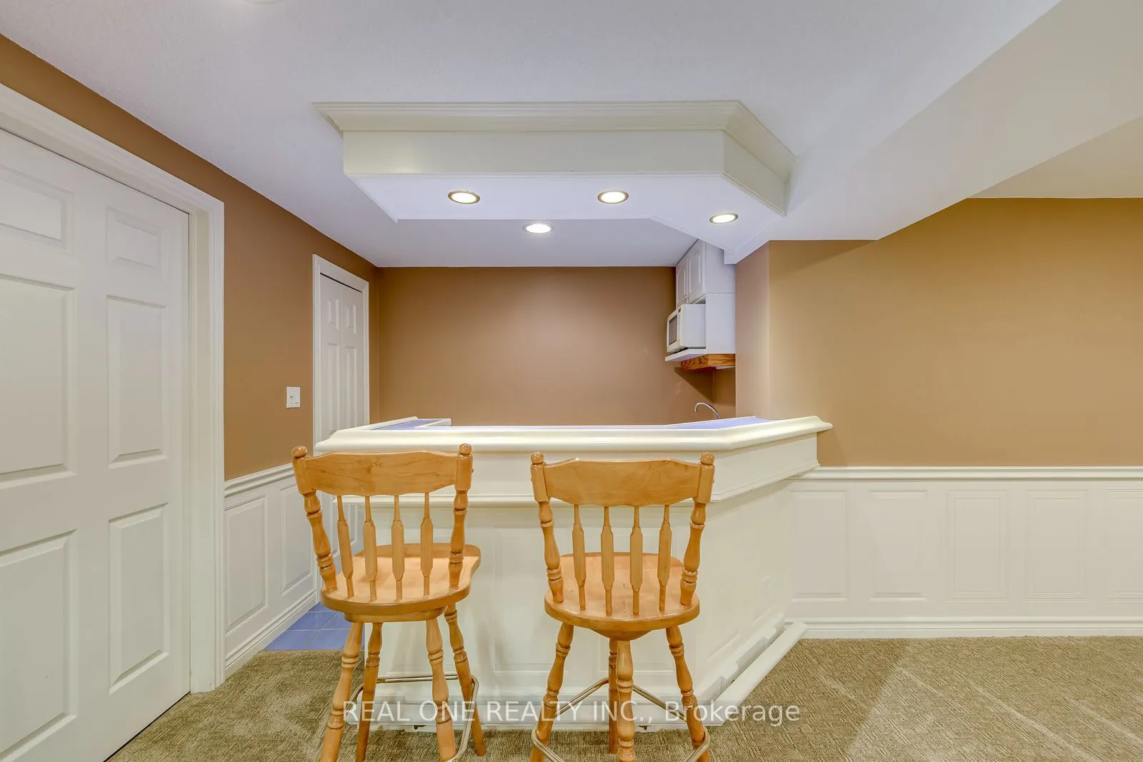 3944 Glamis Court