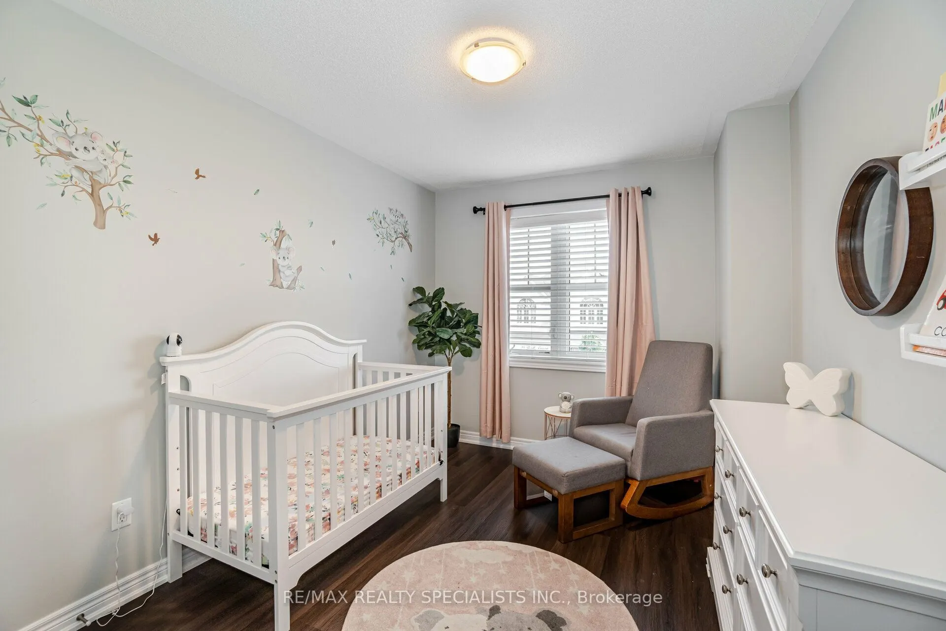 93 Yardley Crescent