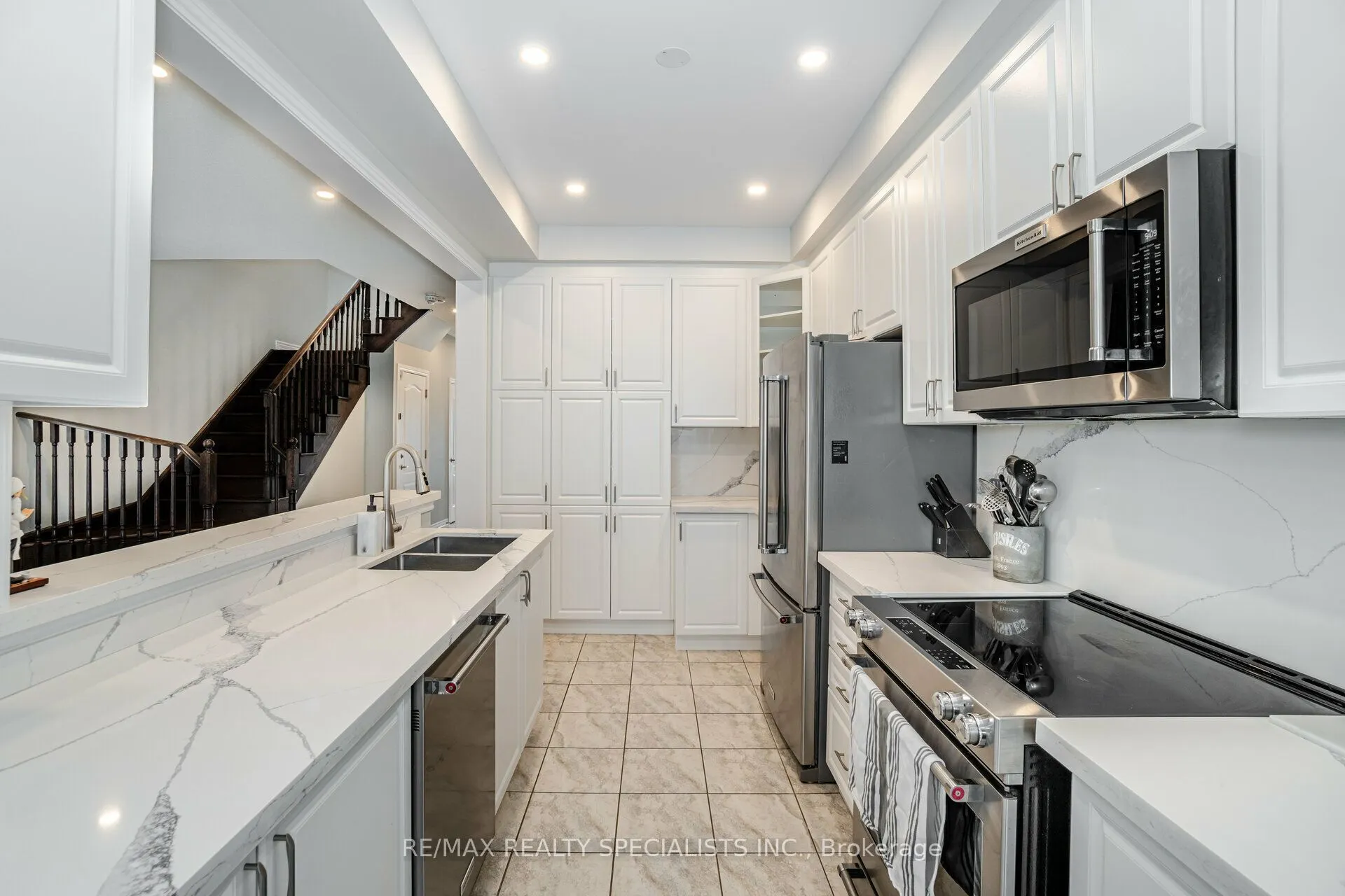 93 Yardley Crescent