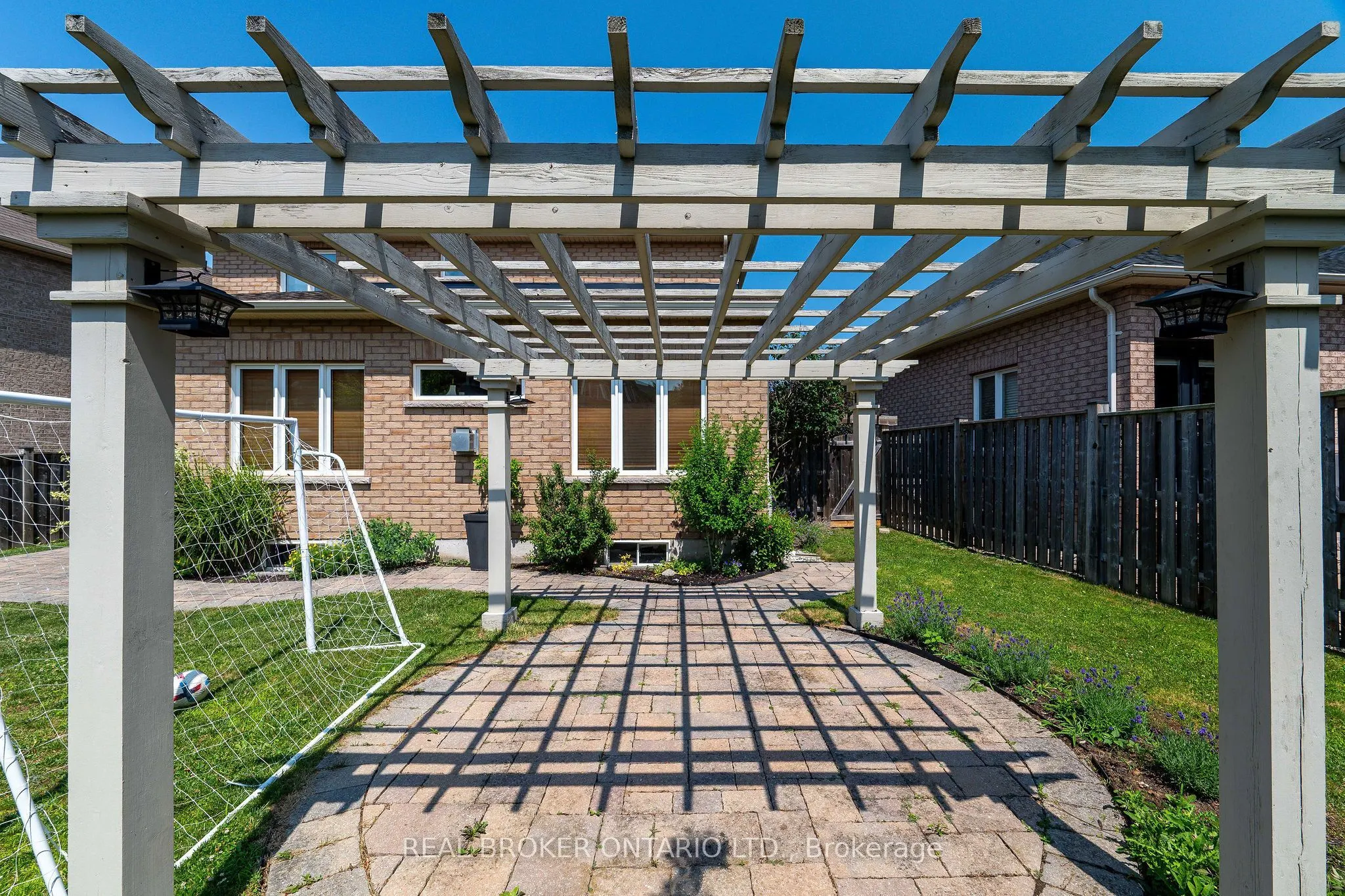636 Serafini Crescent