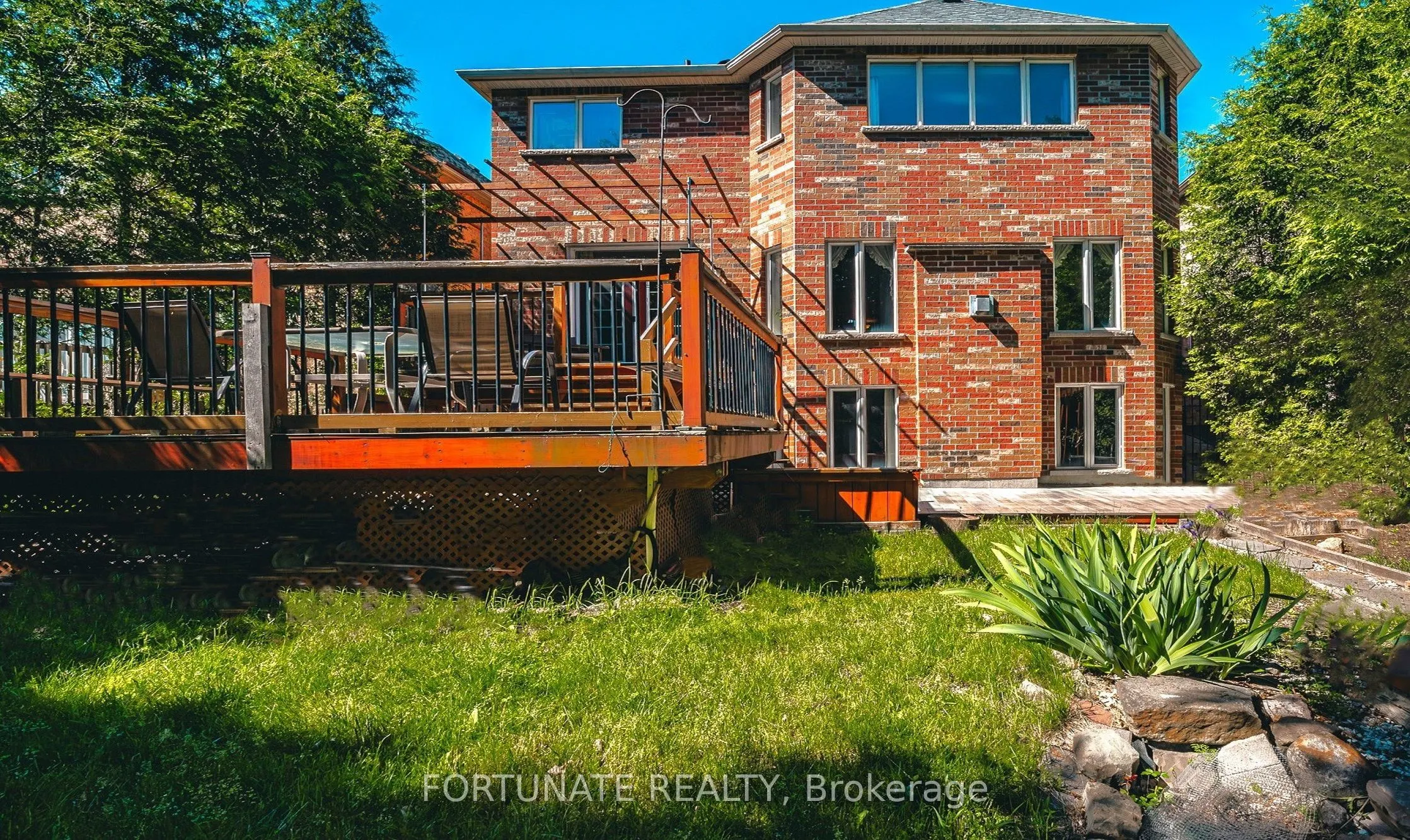 5175 Misty Pine Crescent