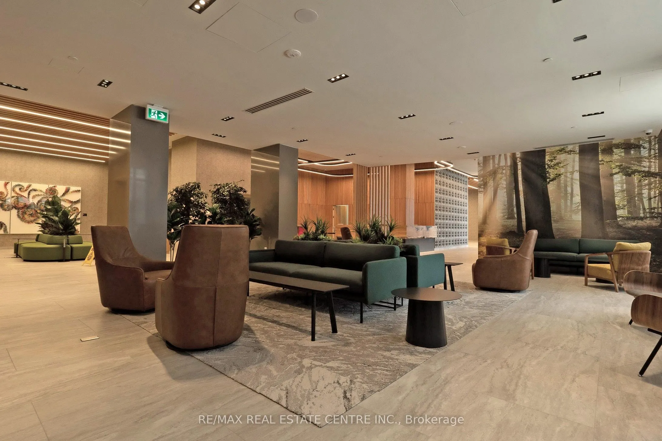 2485 Eglinton Avenue W #1221