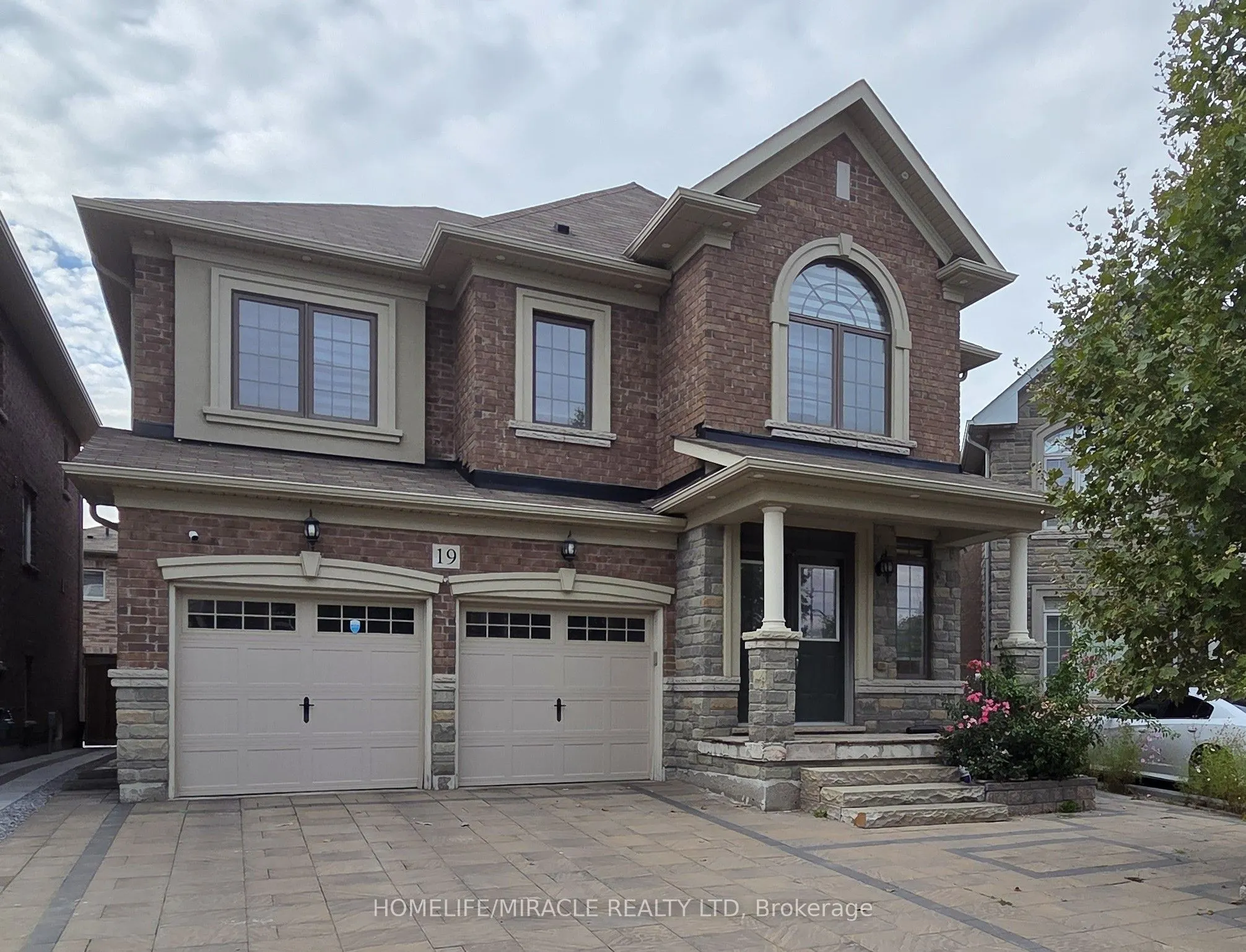 19 Belgium Crescent