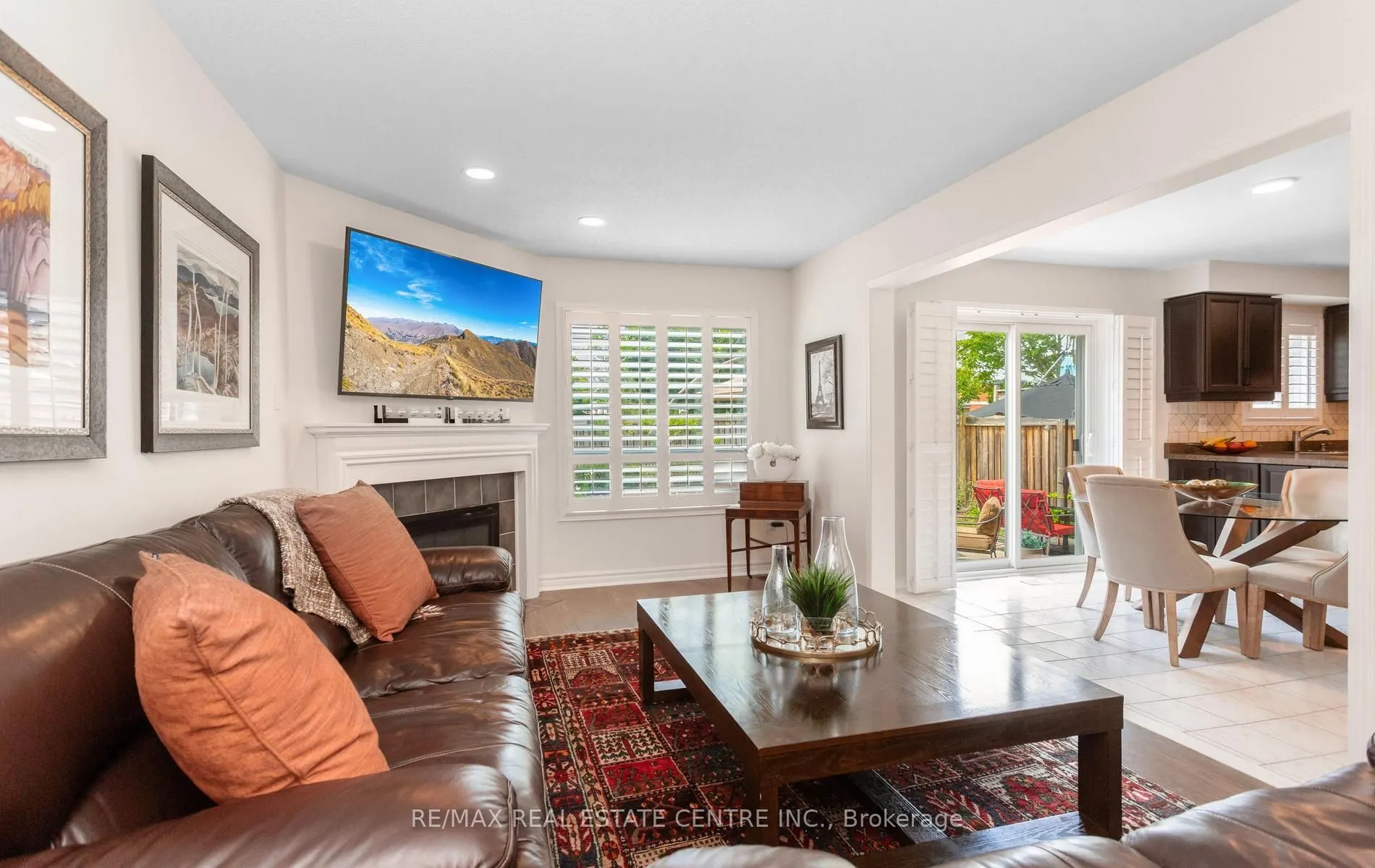 40 Hepburn Crescent N