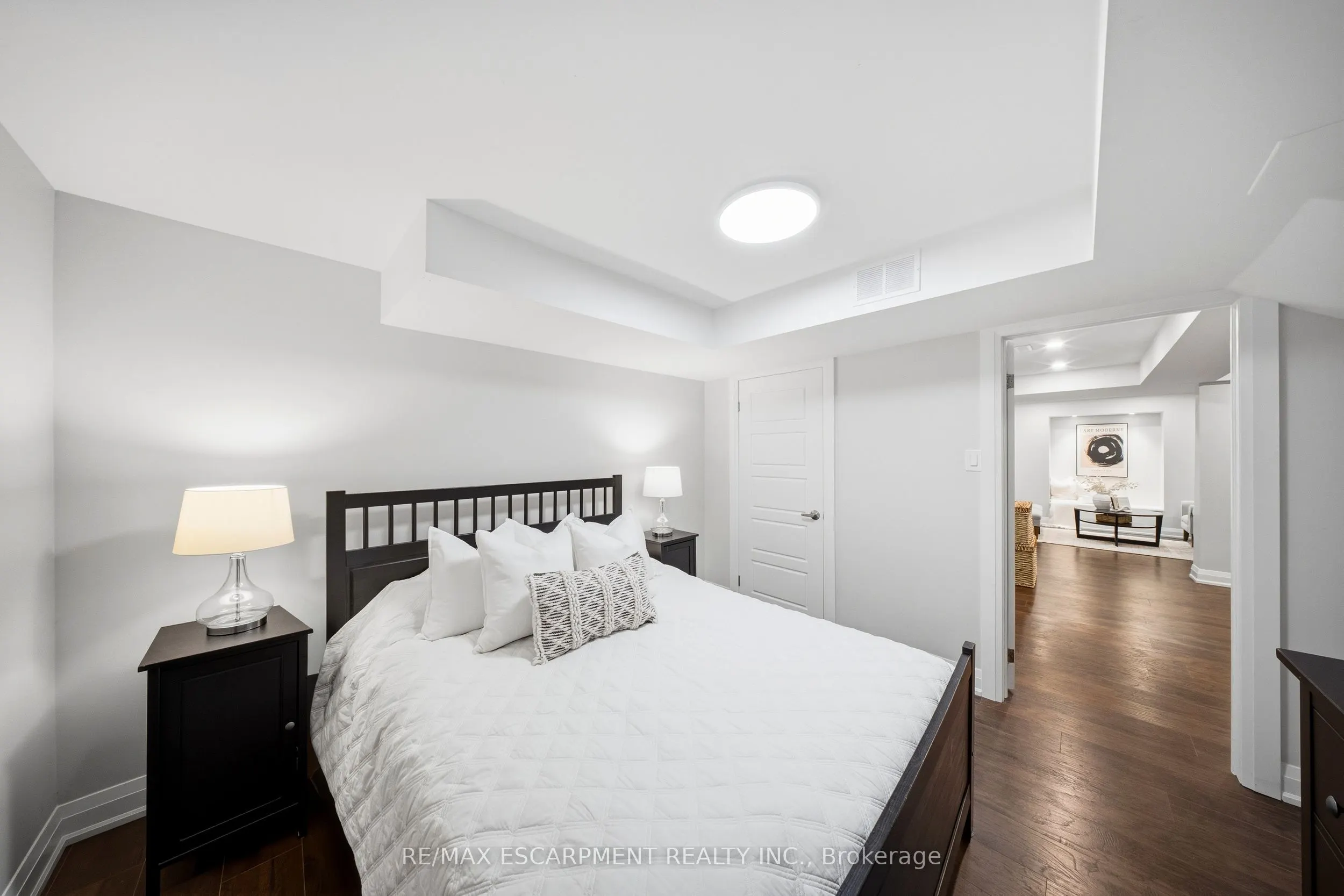 3440 Marmac Crescent