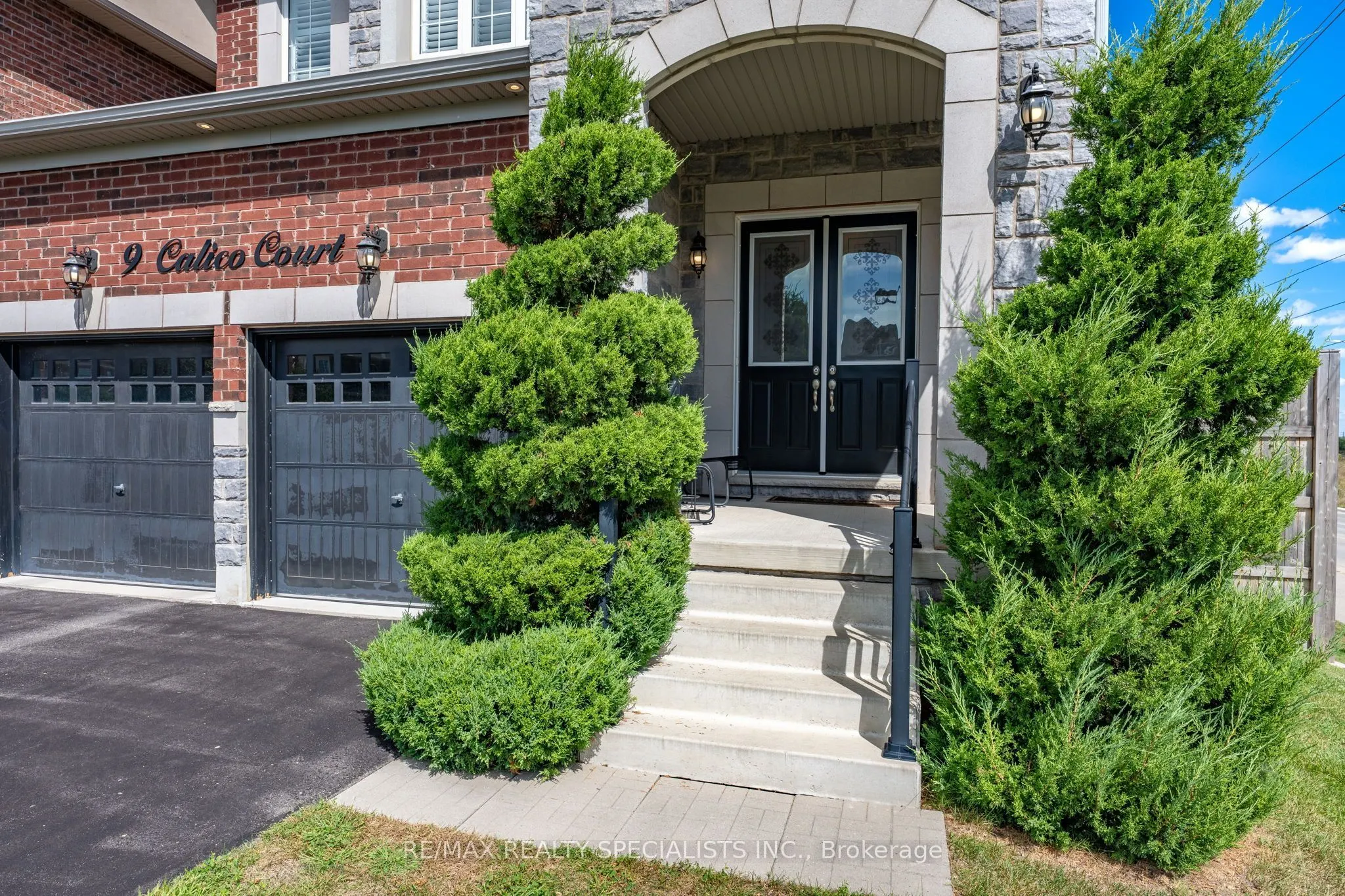 9 Calico Court