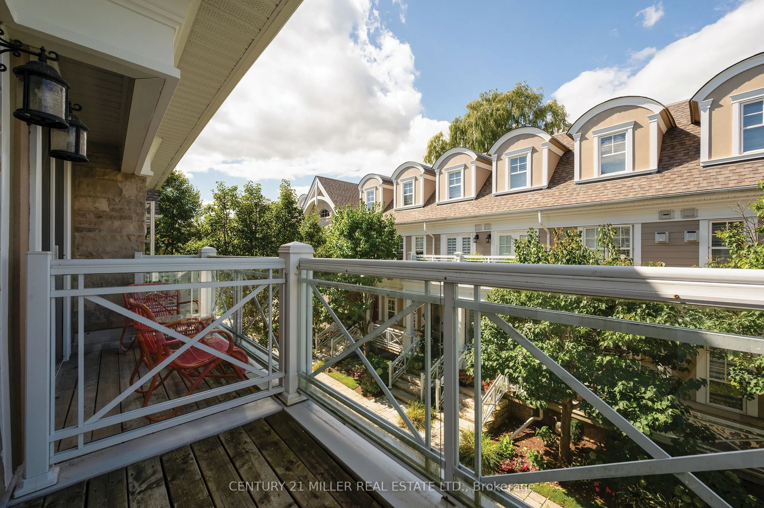 2369 Ontario Street #26