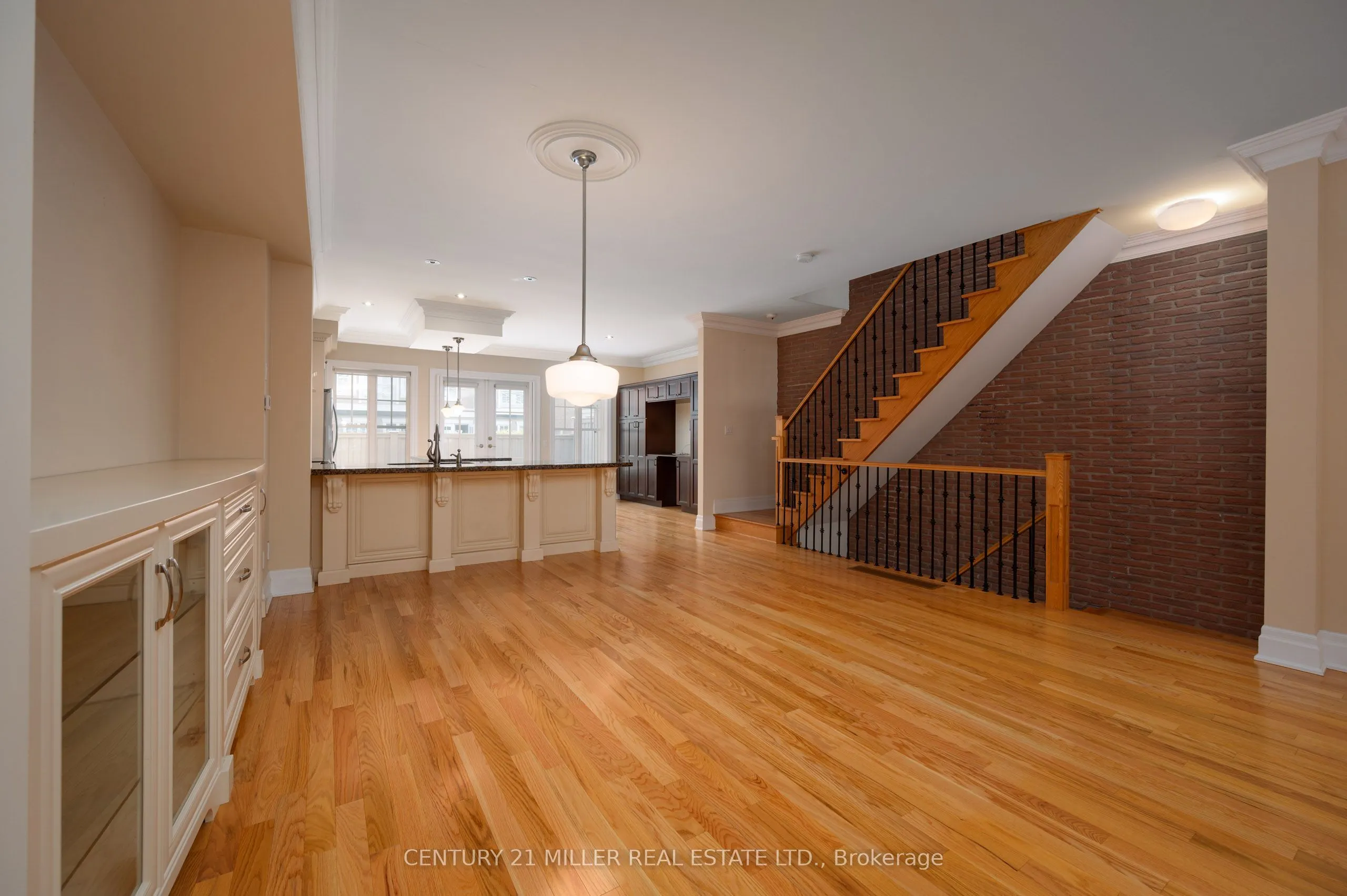 2369 Ontario Street #26