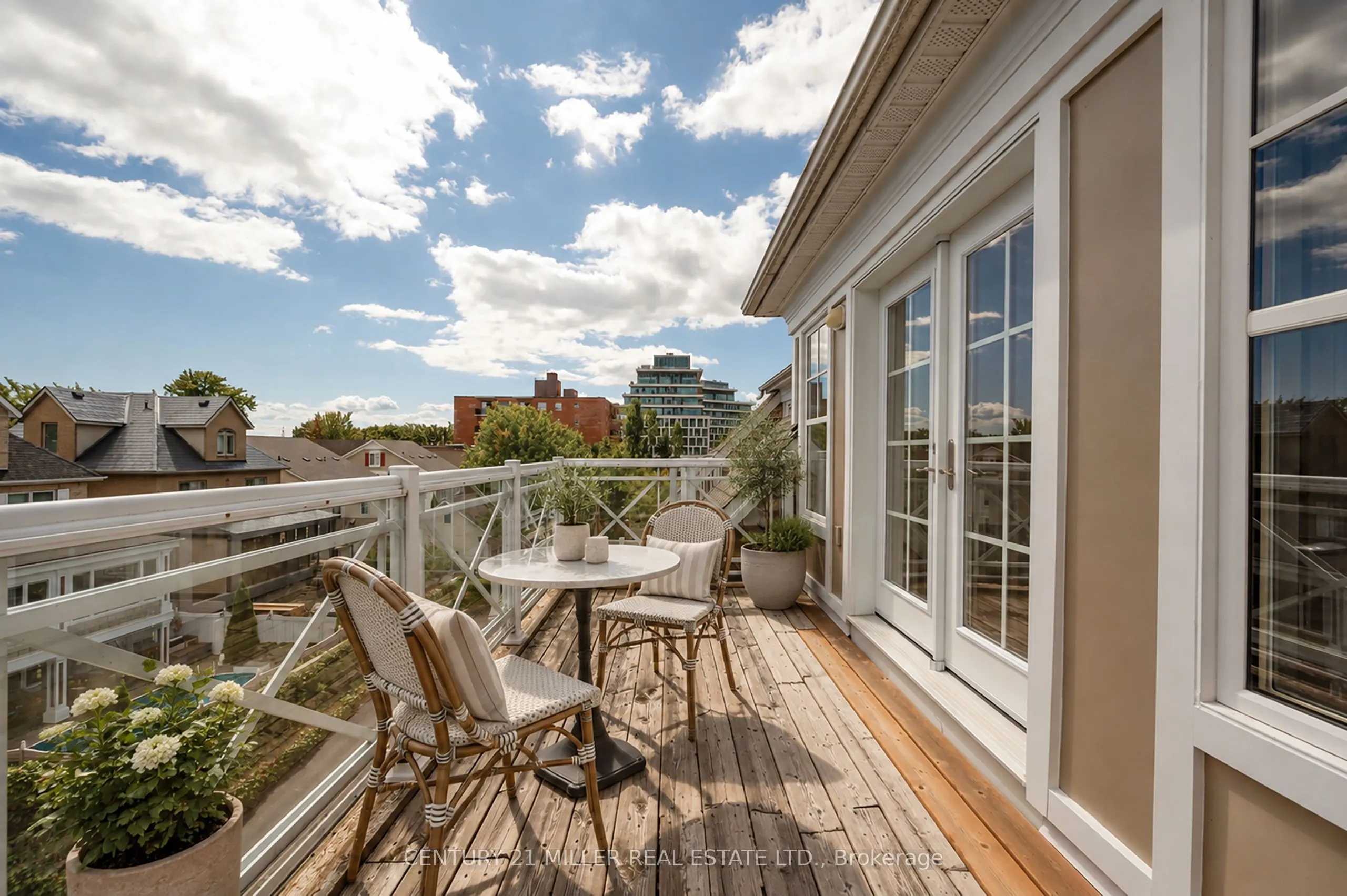 2369 Ontario Street #26