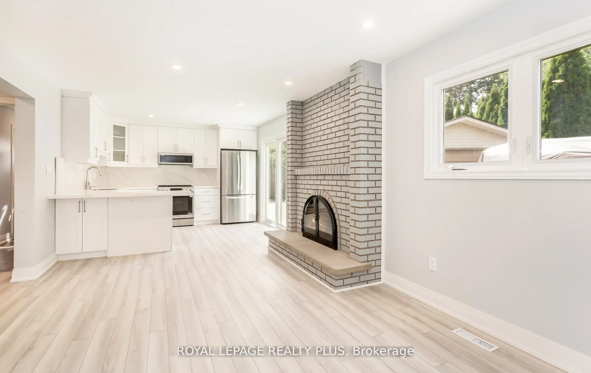 2844 Kingsberry Crescent #Rear