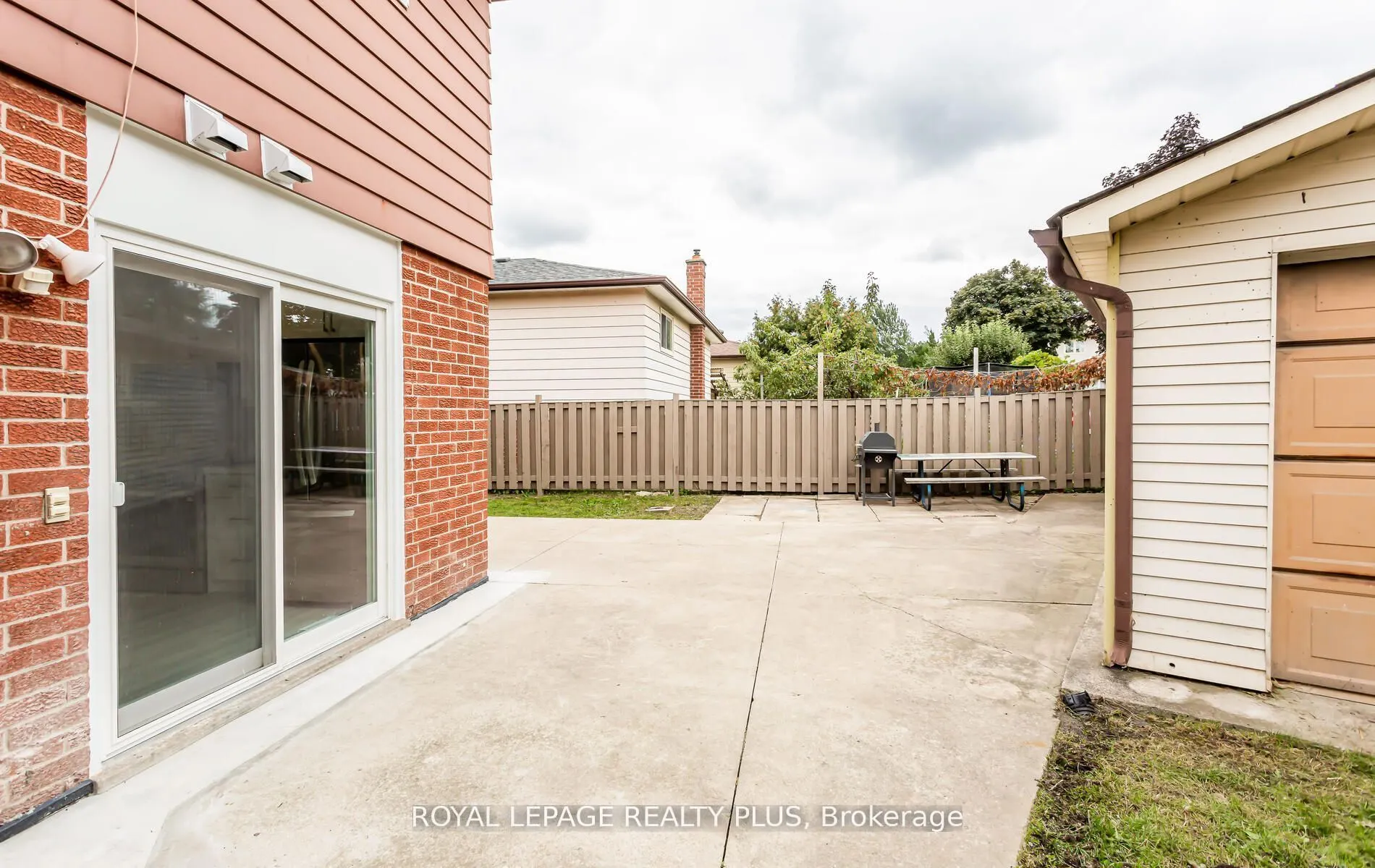 2844 Kingsberry Crescent #Rear