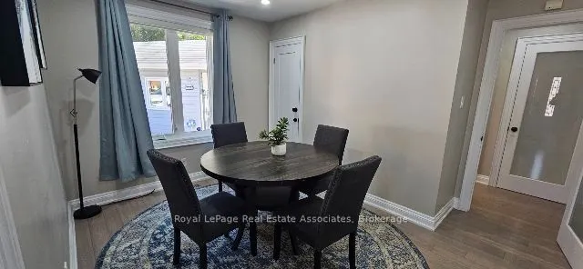 11 Churchill Crescent