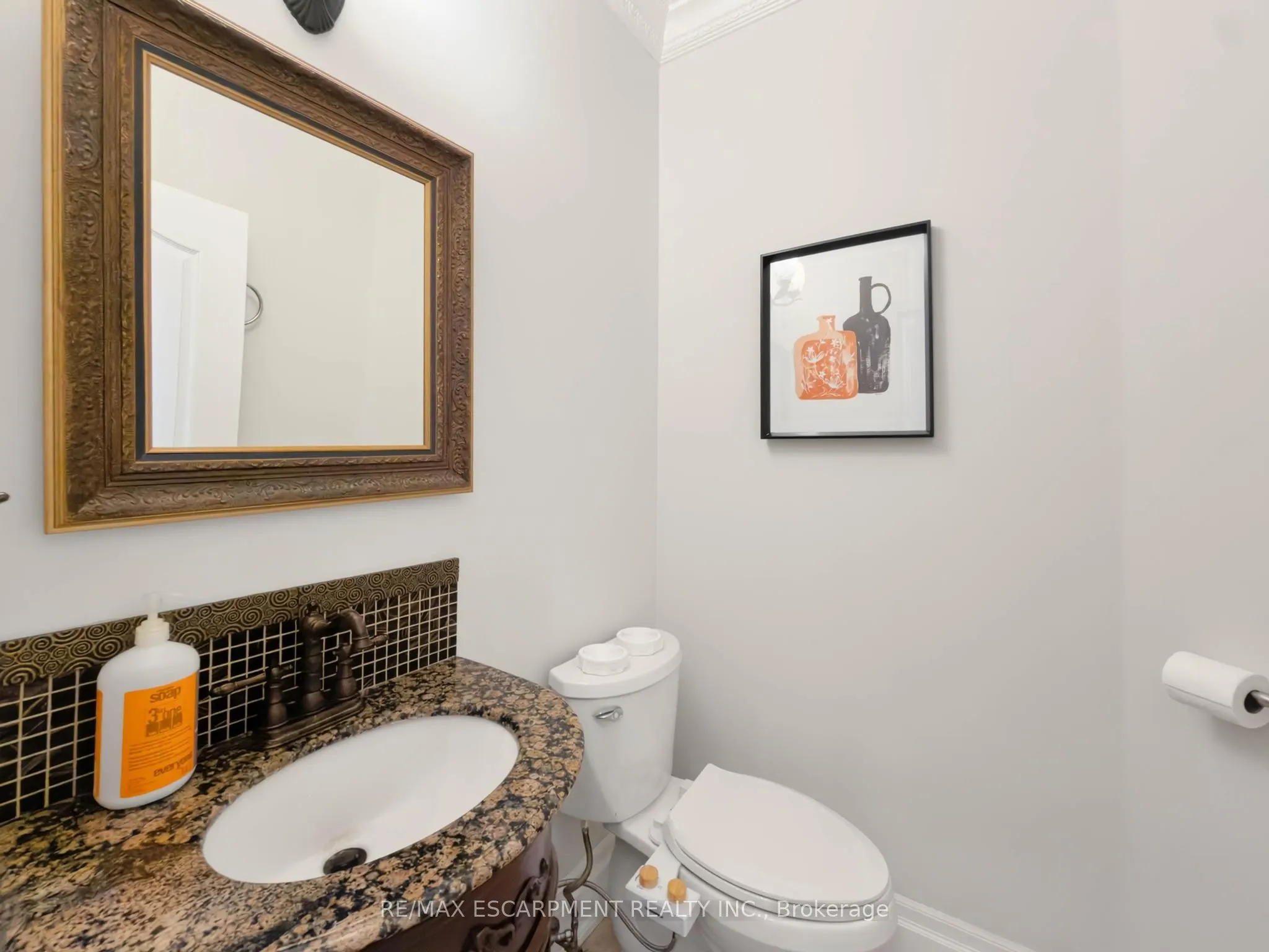 1396 Thorncrest Crescent