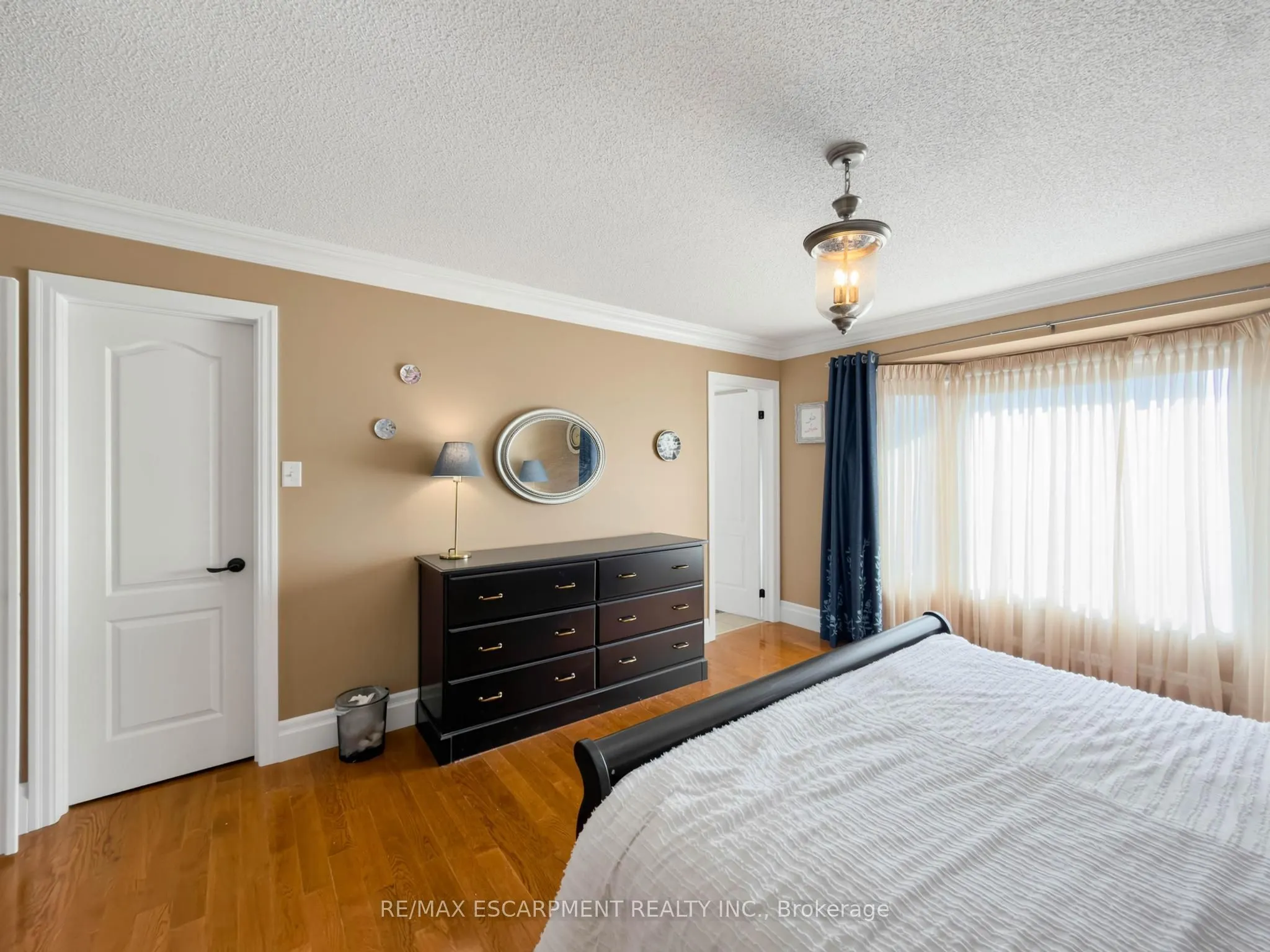1396 Thorncrest Crescent