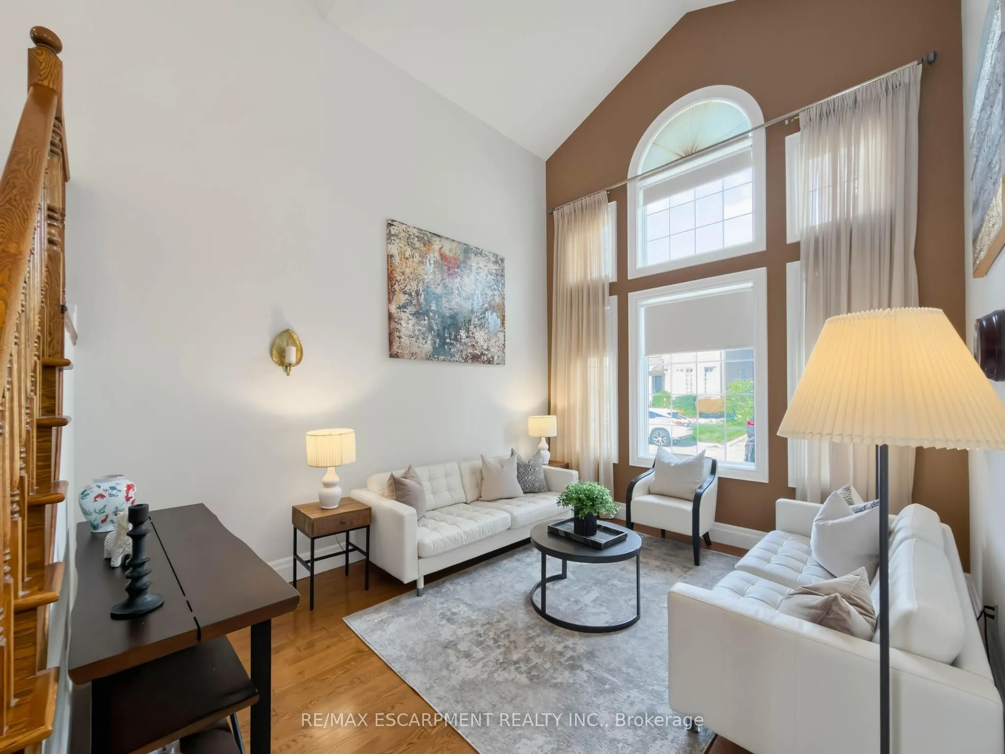 1396 Thorncrest Crescent