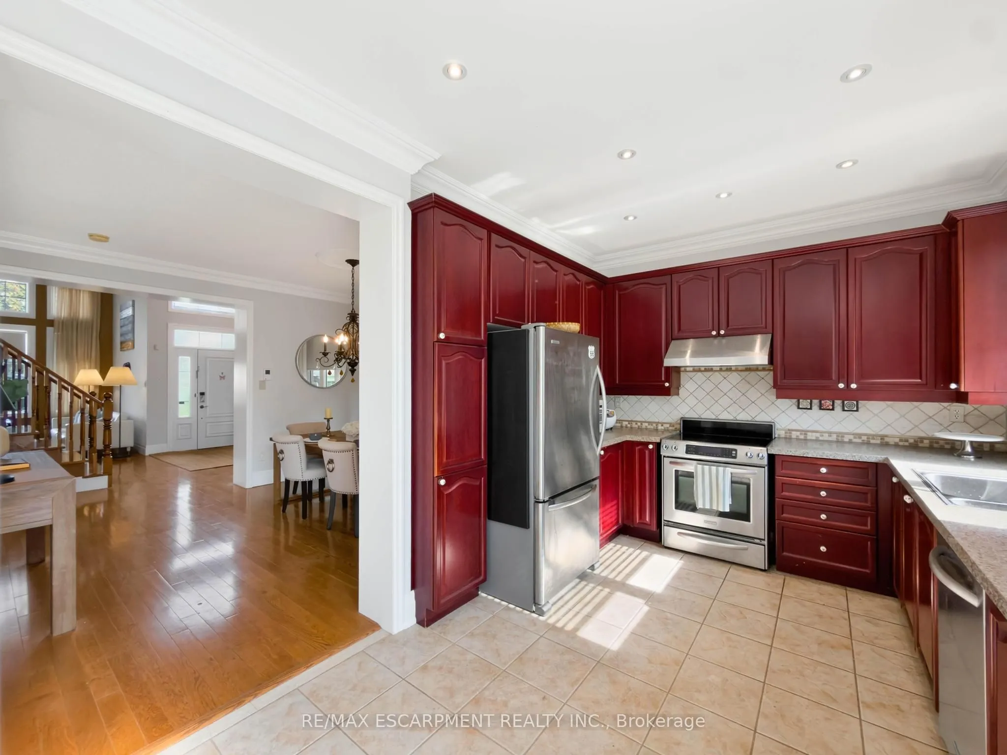 1396 Thorncrest Crescent