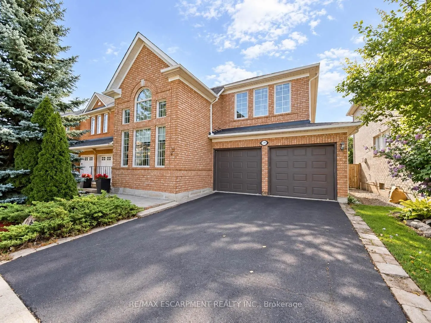 1396 Thorncrest Crescent