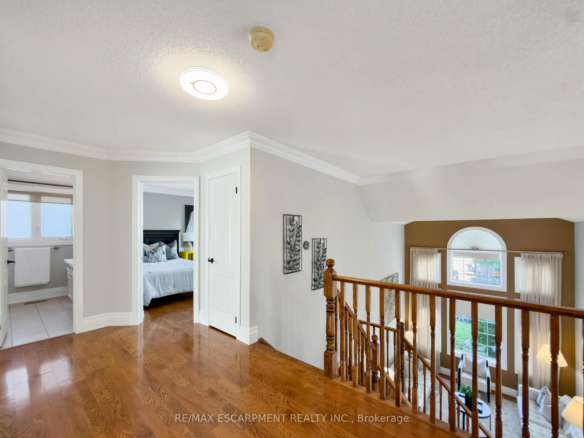 1396 Thorncrest Crescent