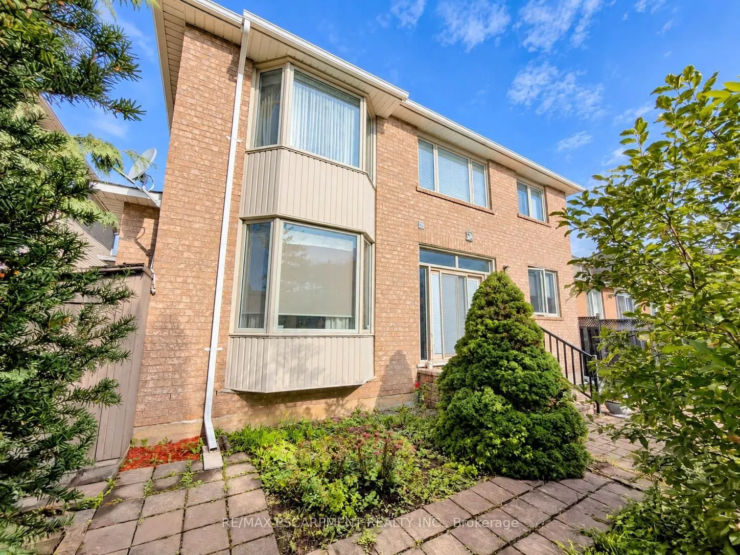 1396 Thorncrest Crescent