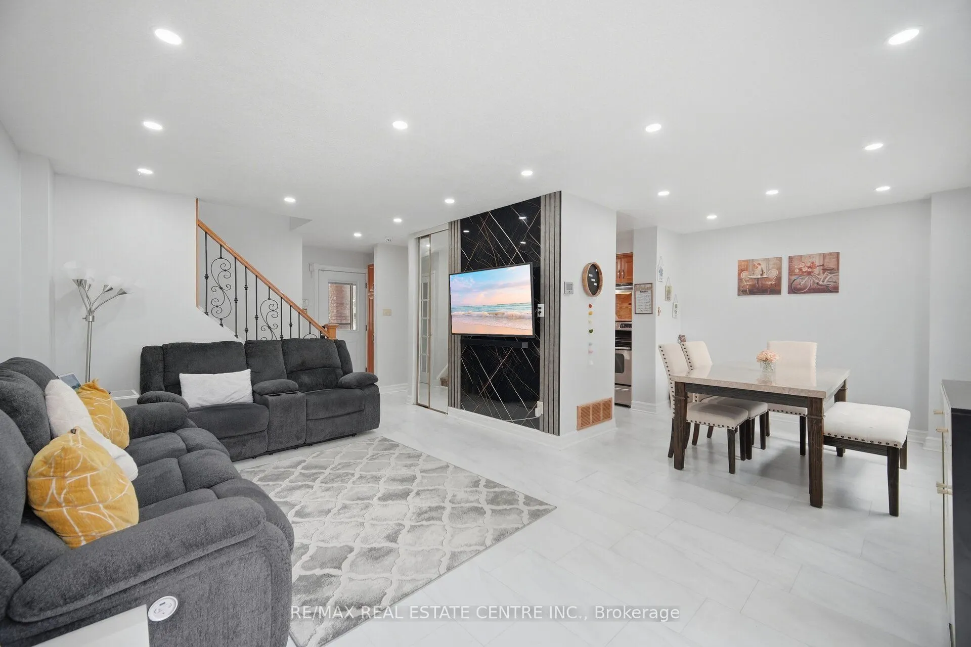 13 Dalzell Avenue