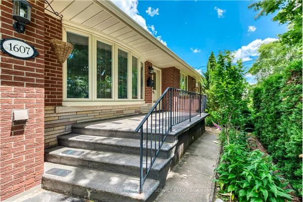 1607 Ewald Road