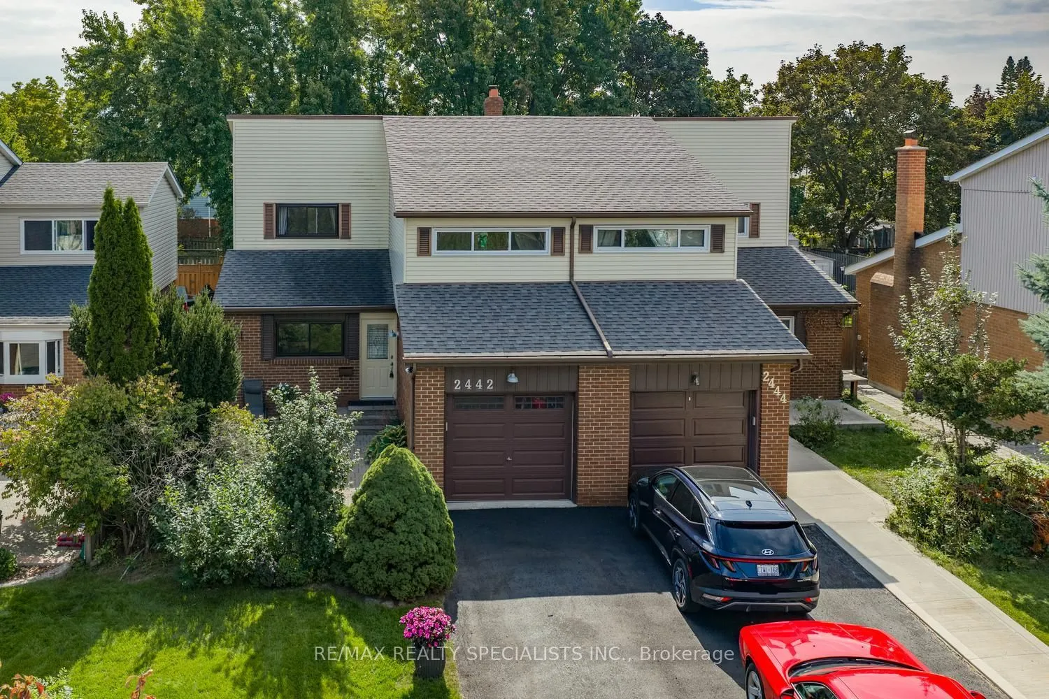 2442 Basswood Crescent