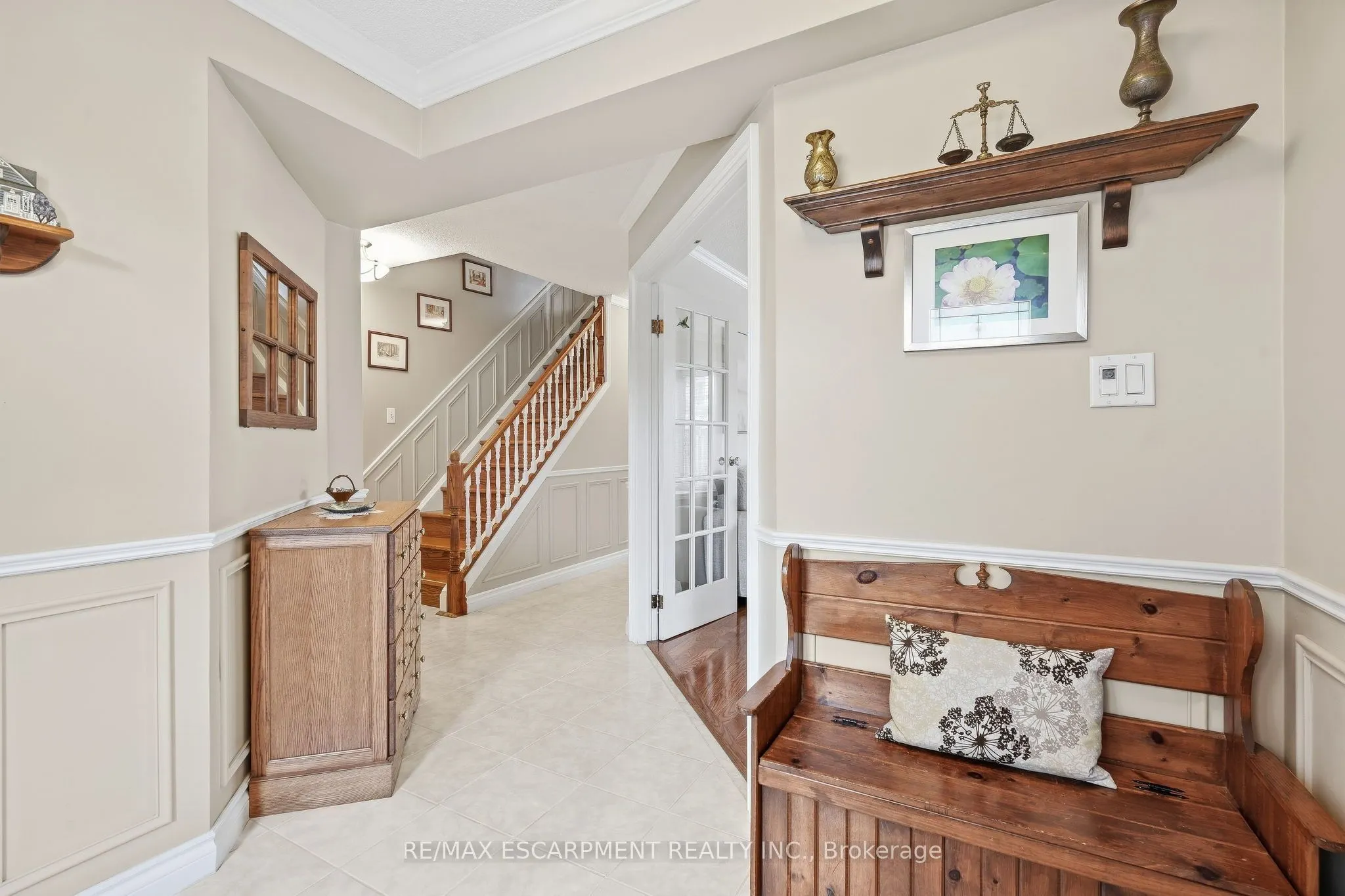 607 CLOVER PARK Crescent