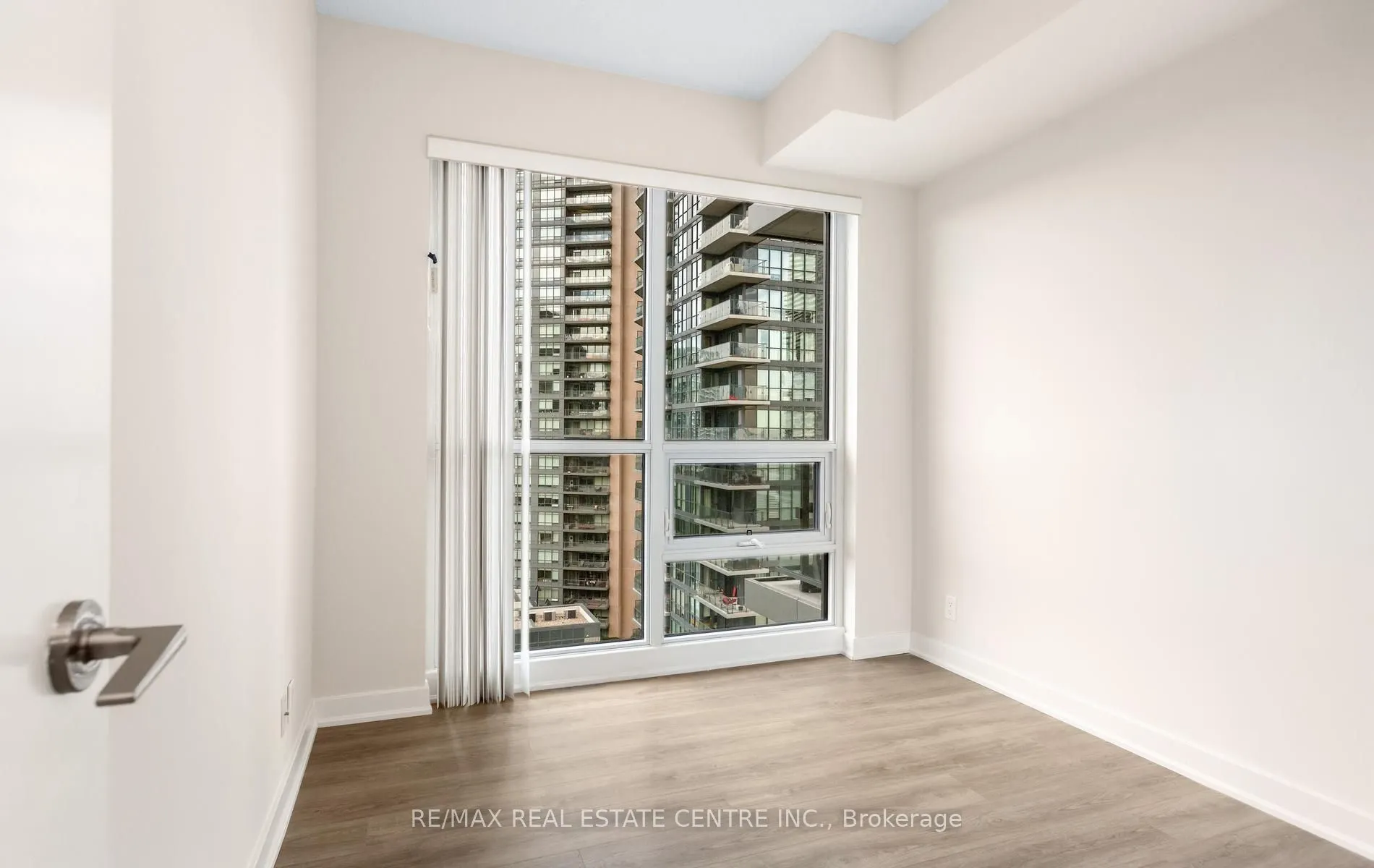 2220 Lakeshore Boulevard W #1602