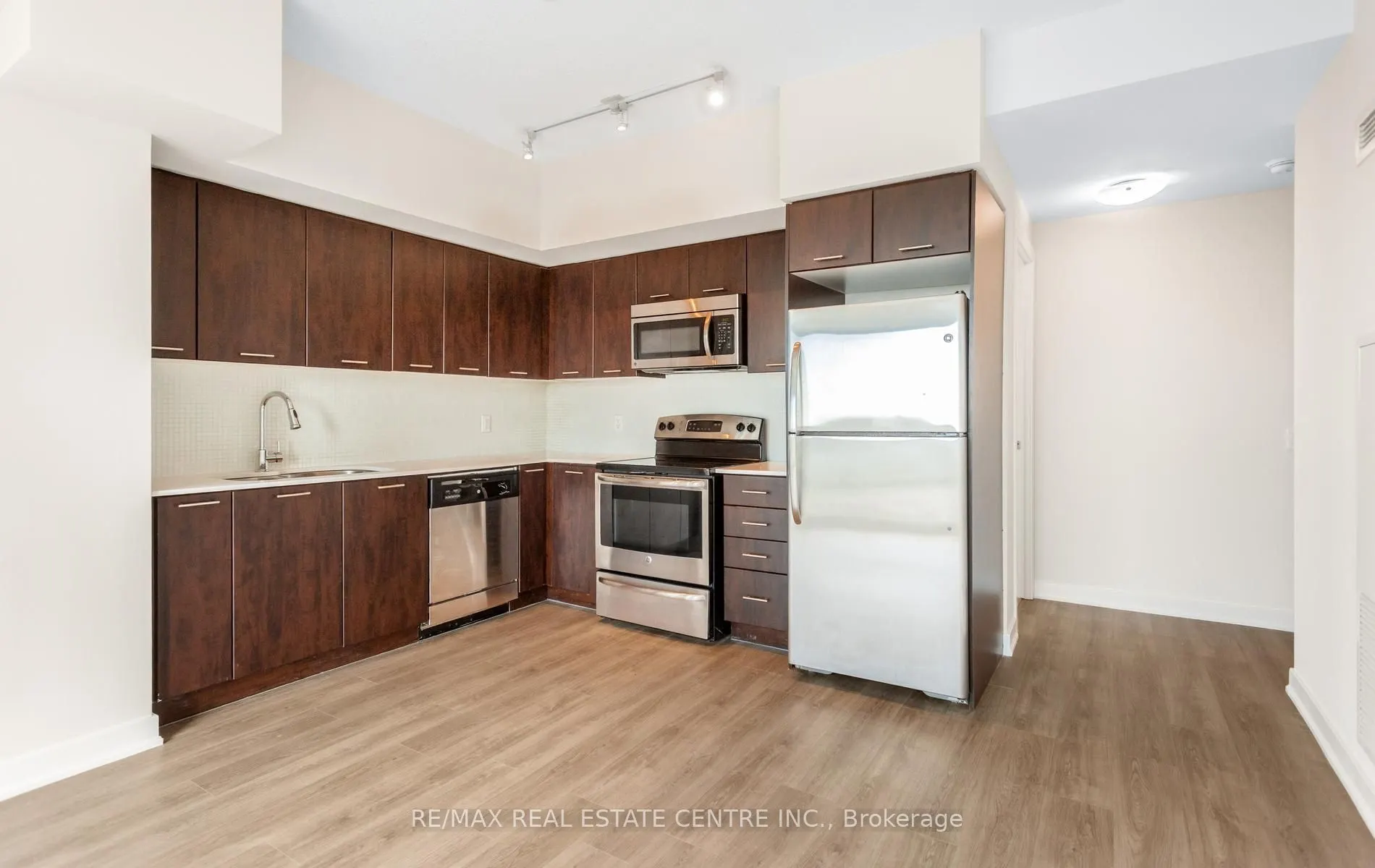 2220 Lakeshore Boulevard W #1602