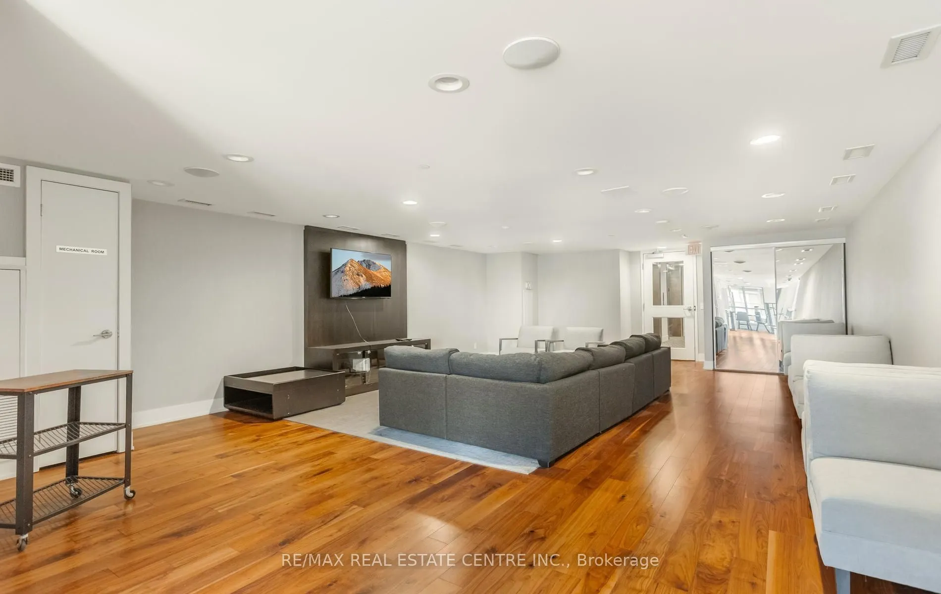 2220 Lakeshore Boulevard W #1602