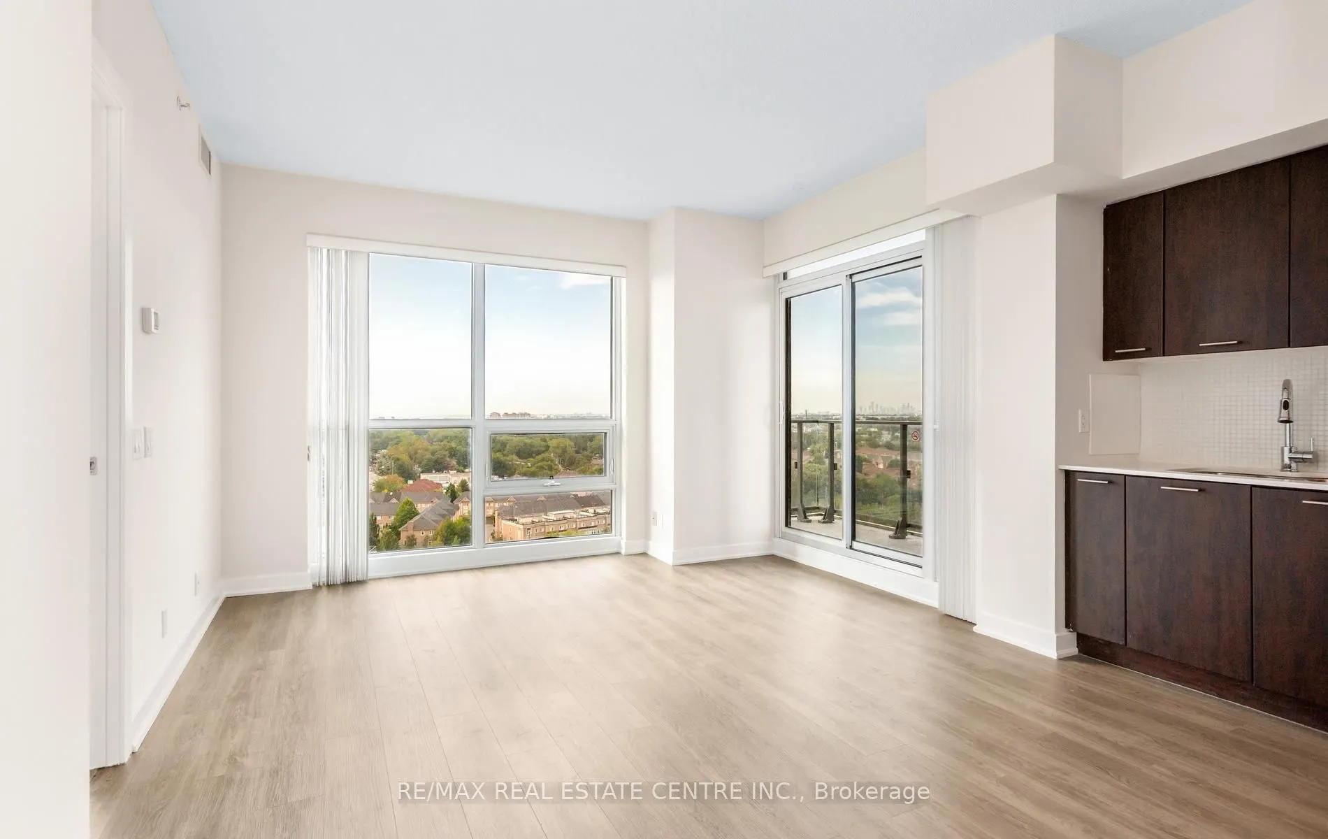 2220 Lakeshore Boulevard W #1602