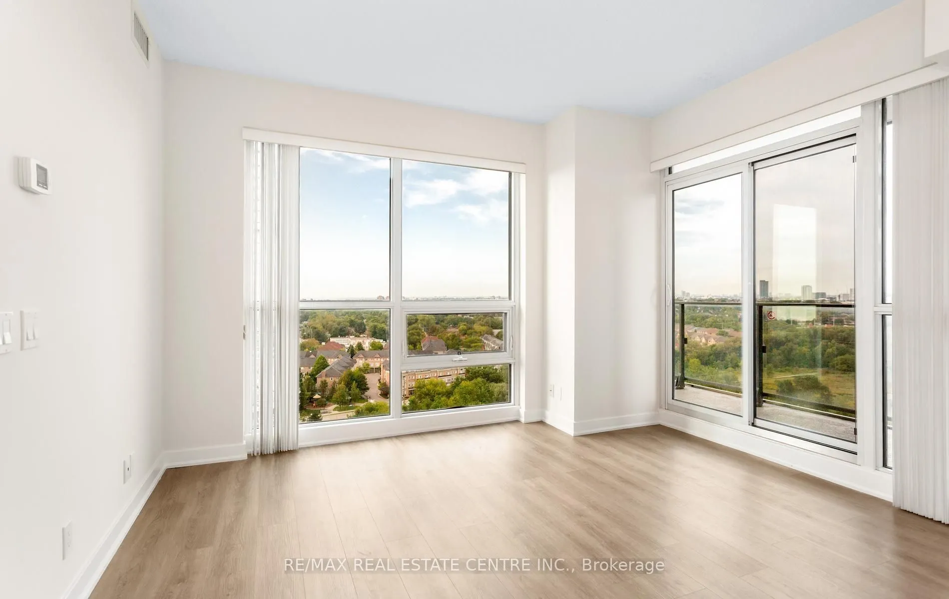 2220 Lakeshore Boulevard W #1602