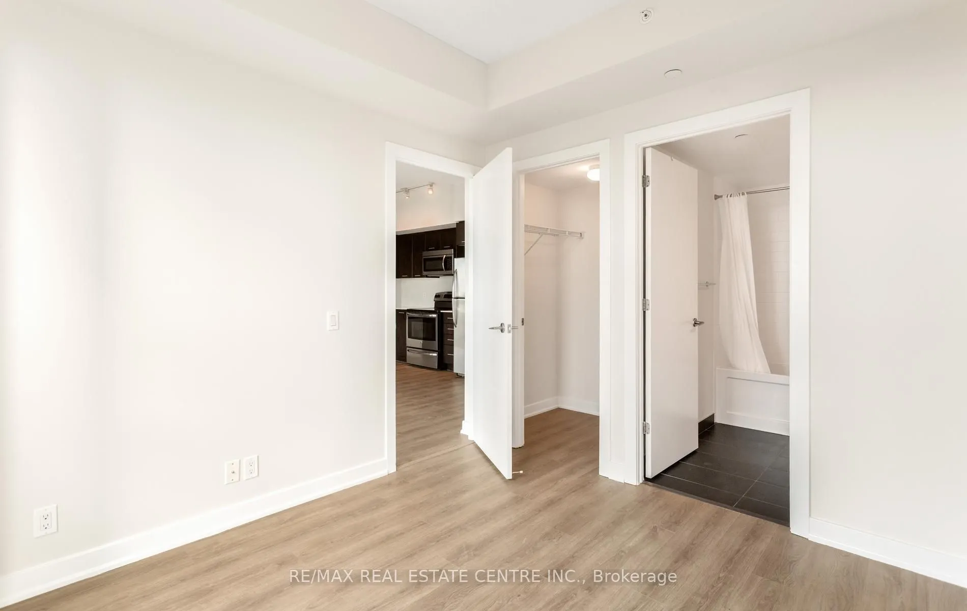 2220 Lakeshore Boulevard W #1602