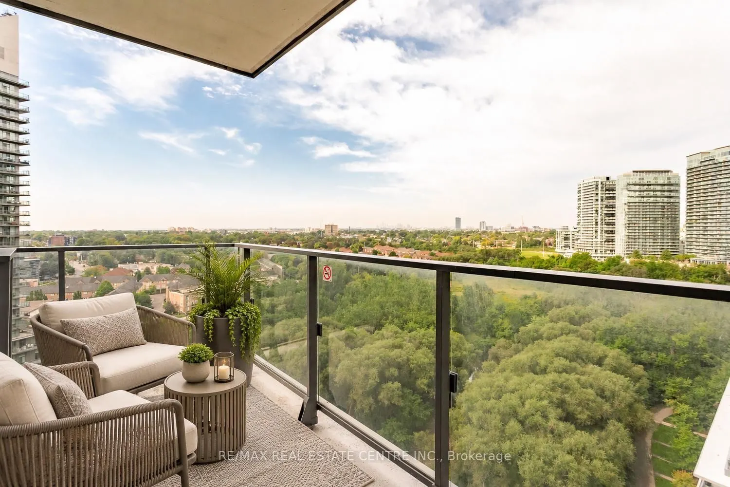 2220 Lakeshore Boulevard W #1602