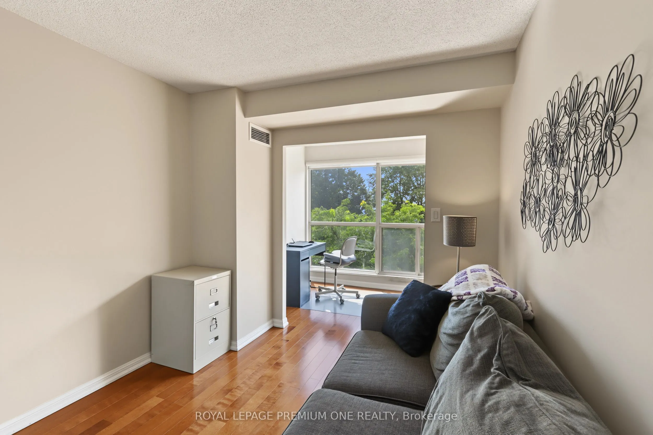 2267 Lake Shore Boulevard #410