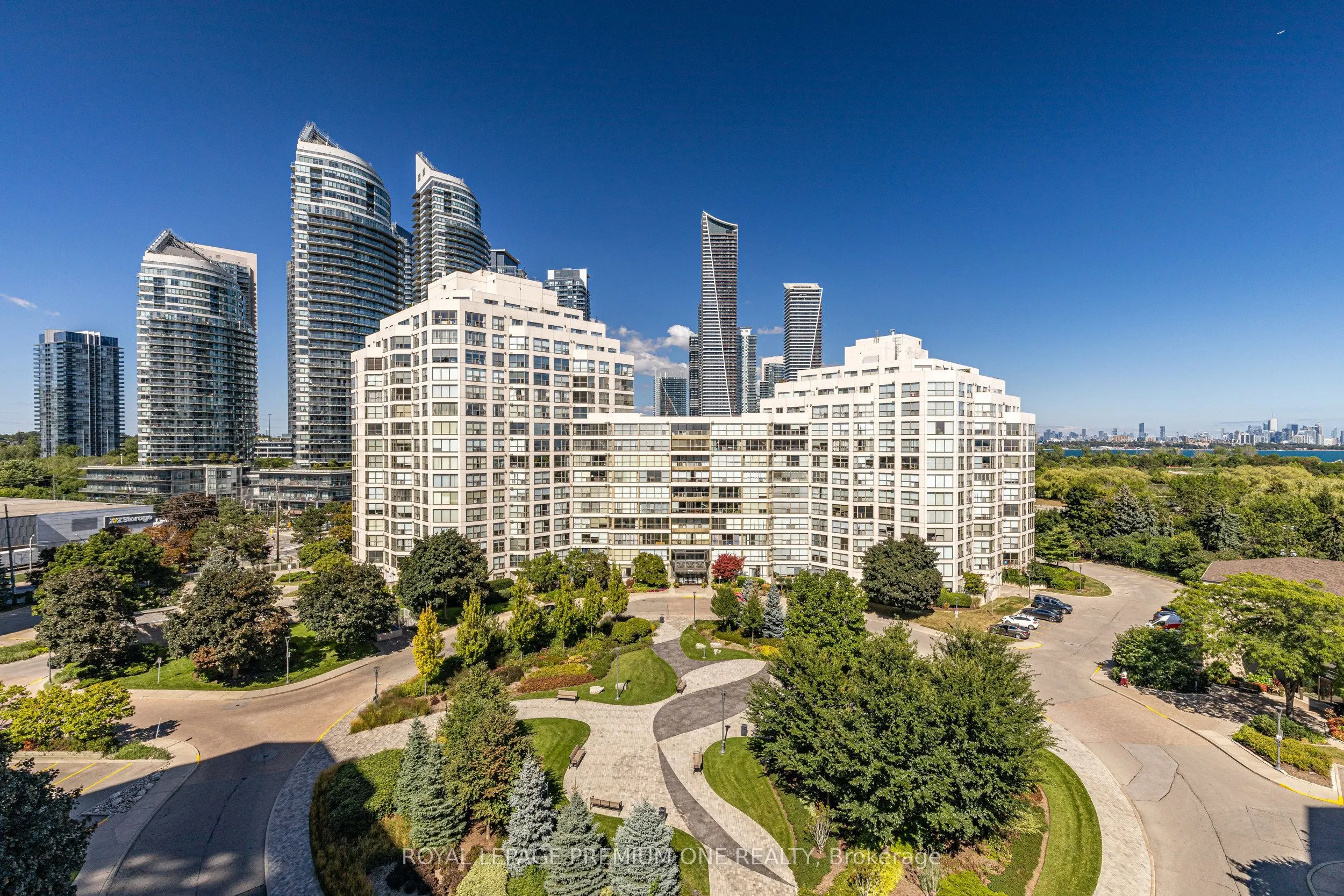2267 Lake Shore Boulevard #410