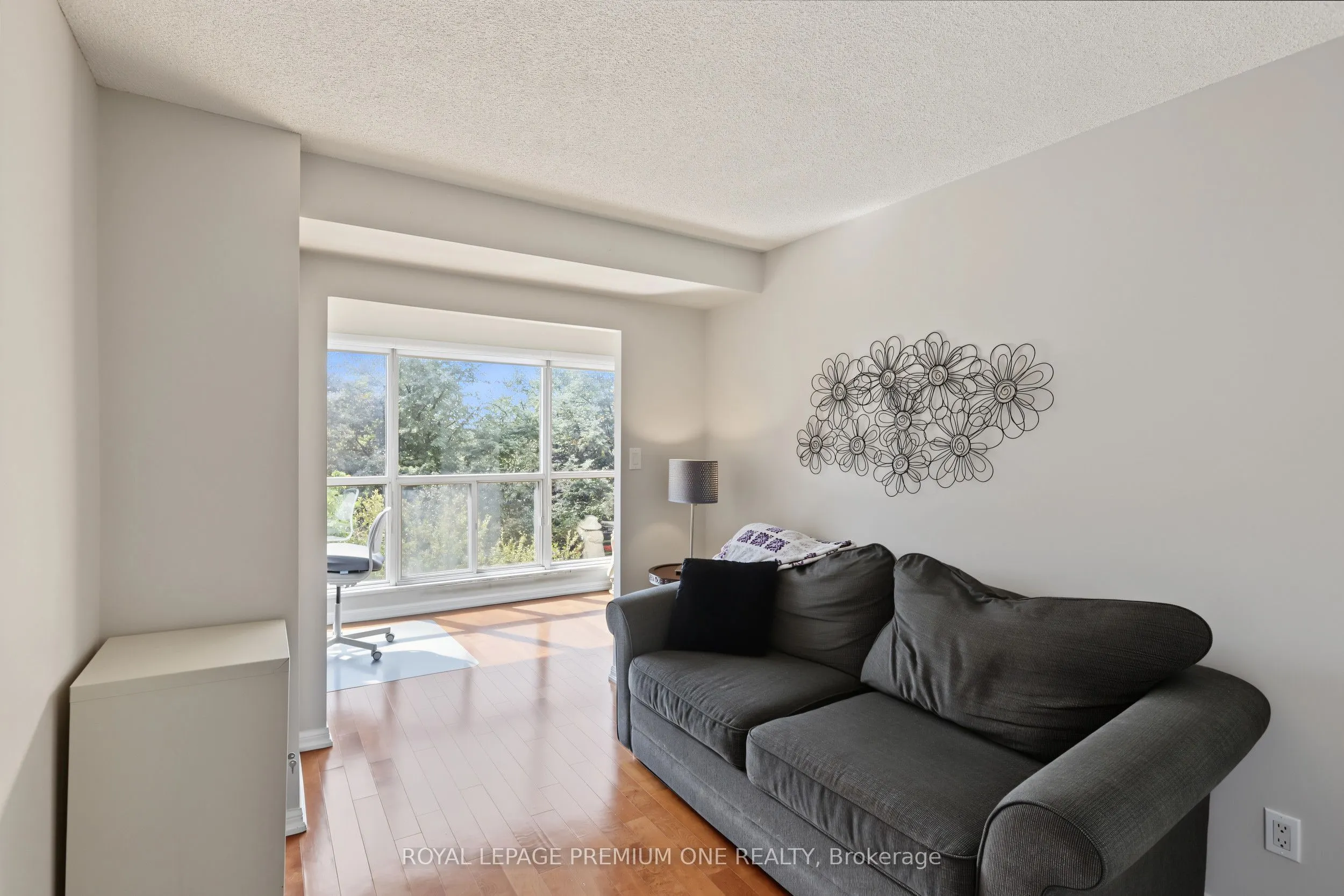 2267 Lake Shore Boulevard #410