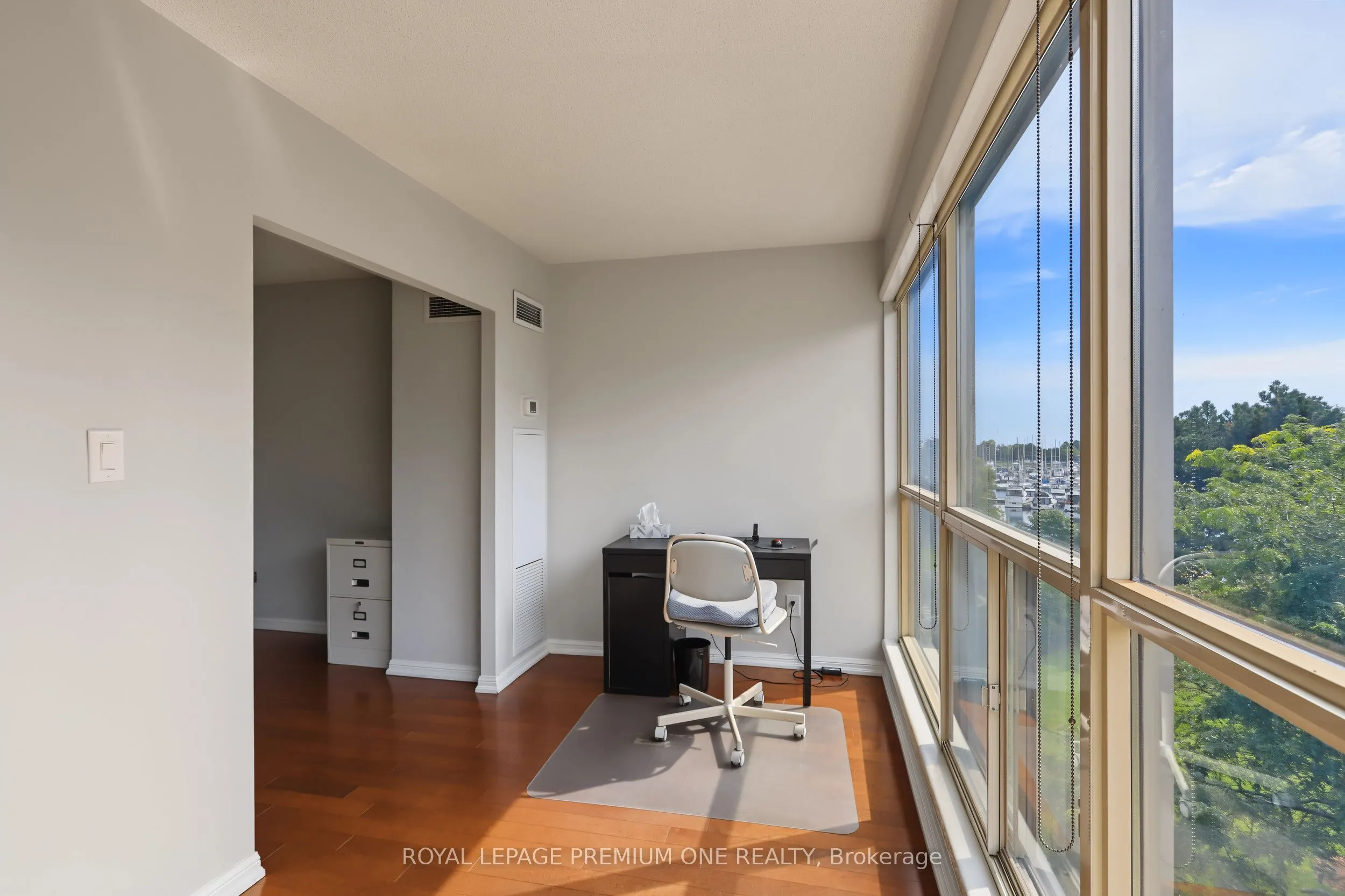 2267 Lake Shore Boulevard #410