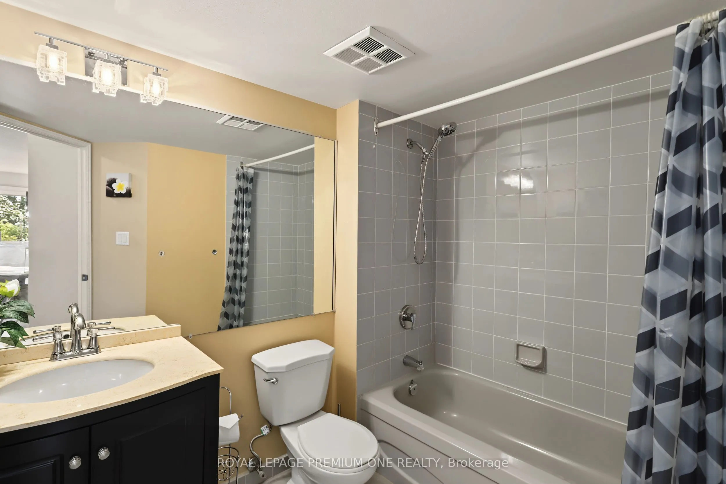 2267 Lake Shore Boulevard #410