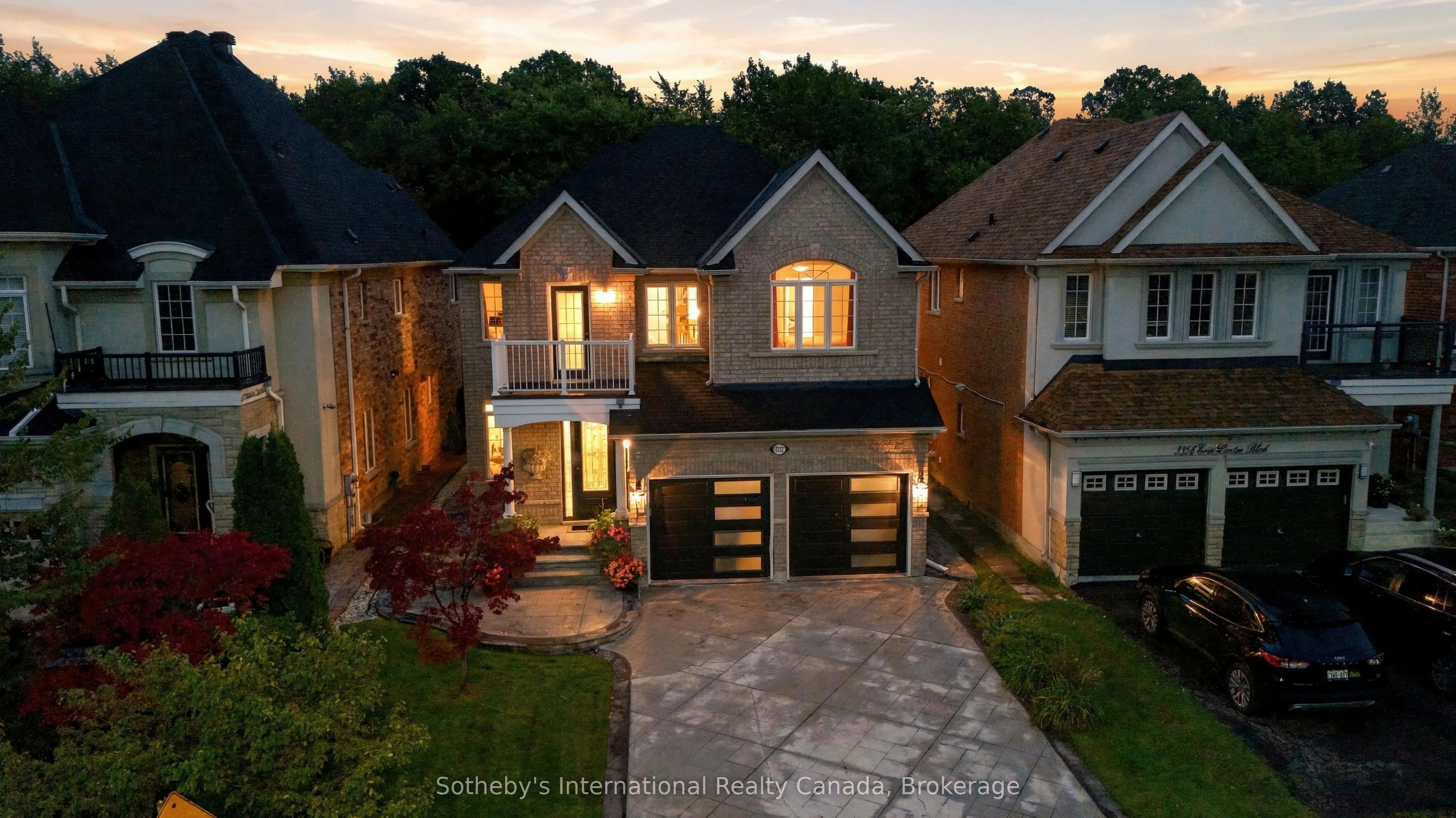 3352 Erin Centre Boulevard