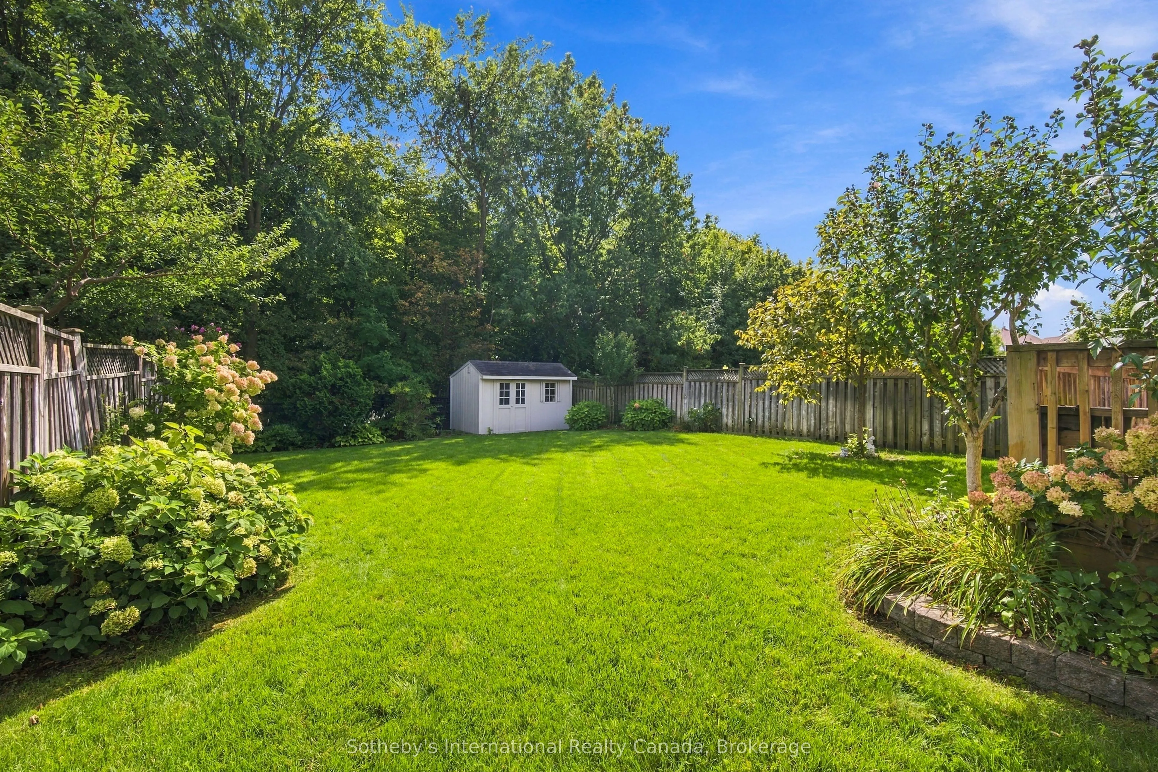 3352 Erin Centre Boulevard