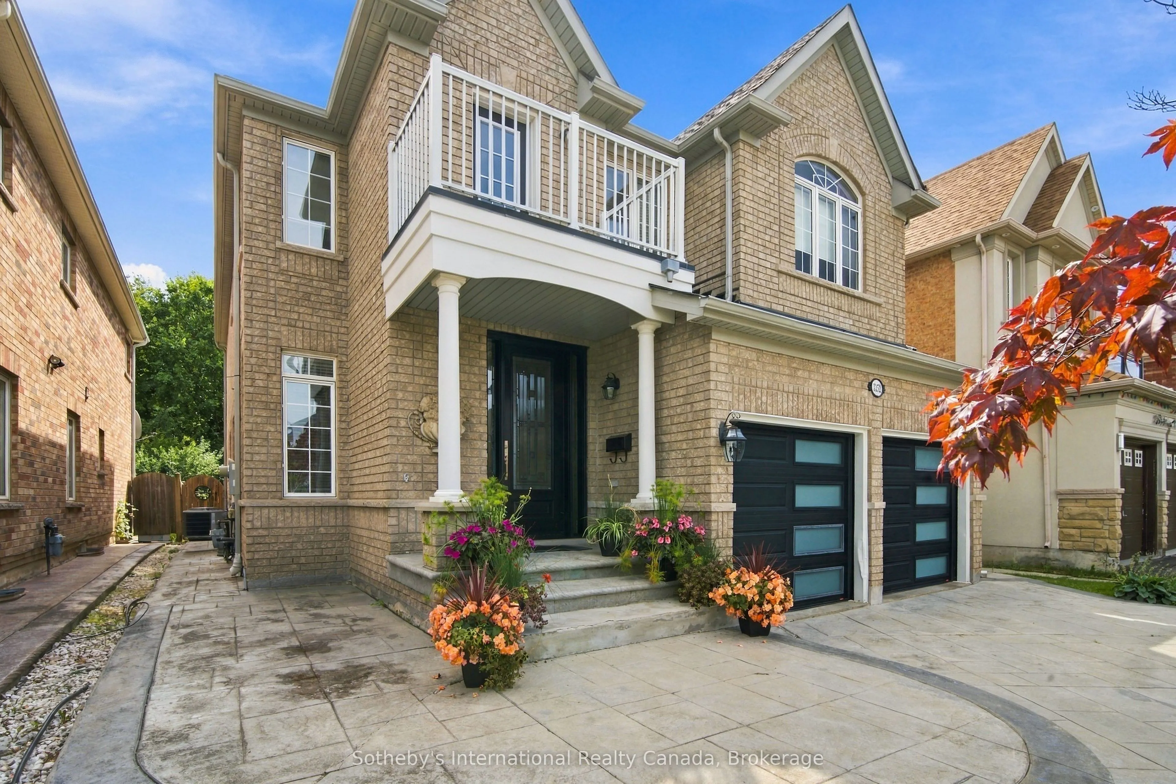 3352 Erin Centre Boulevard