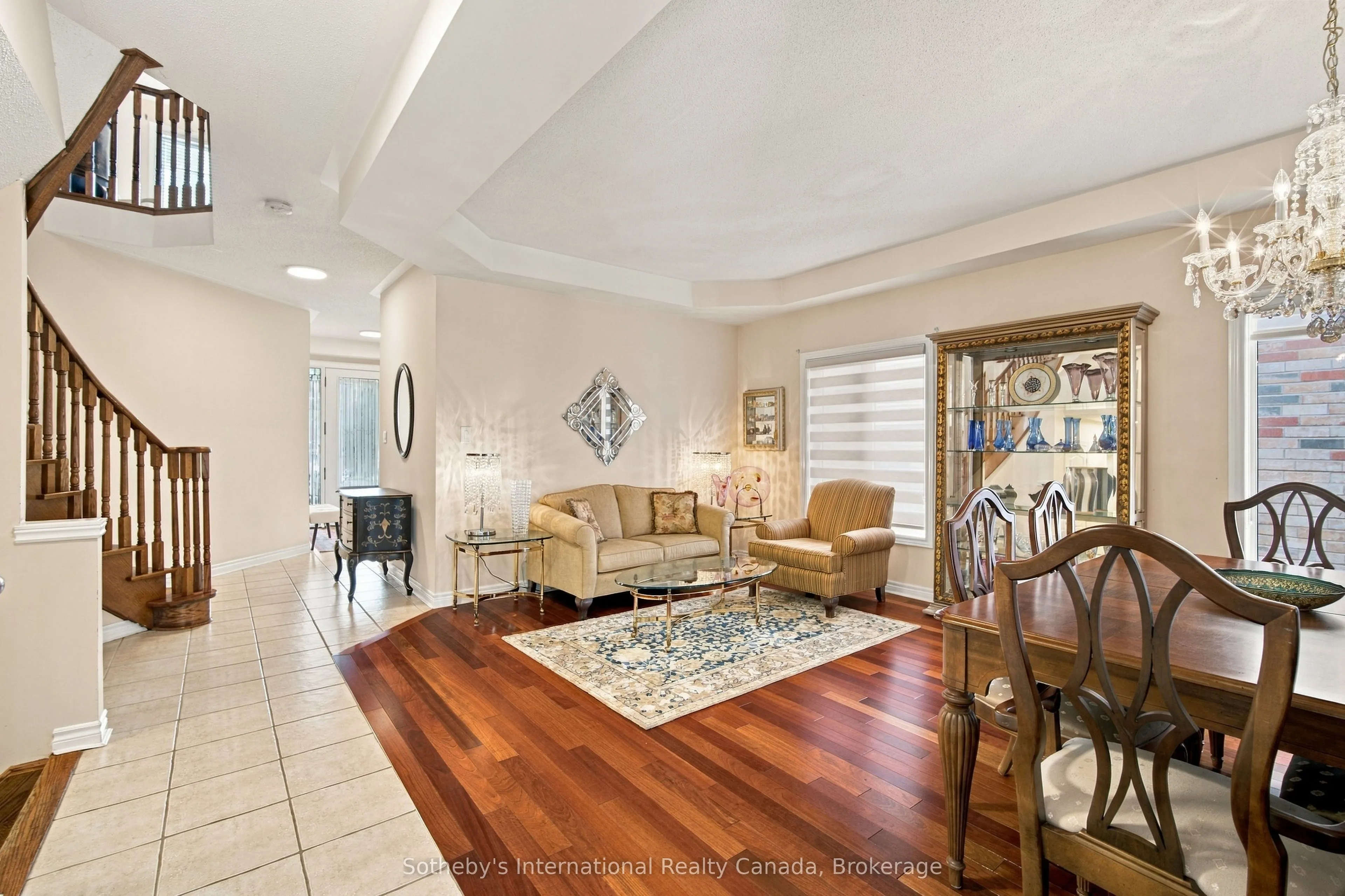 3352 Erin Centre Boulevard