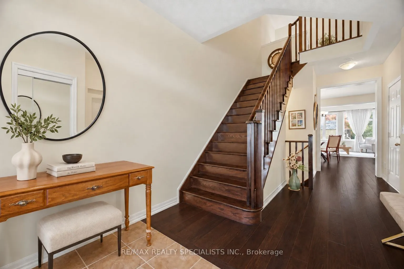 92 Hanson Crescent